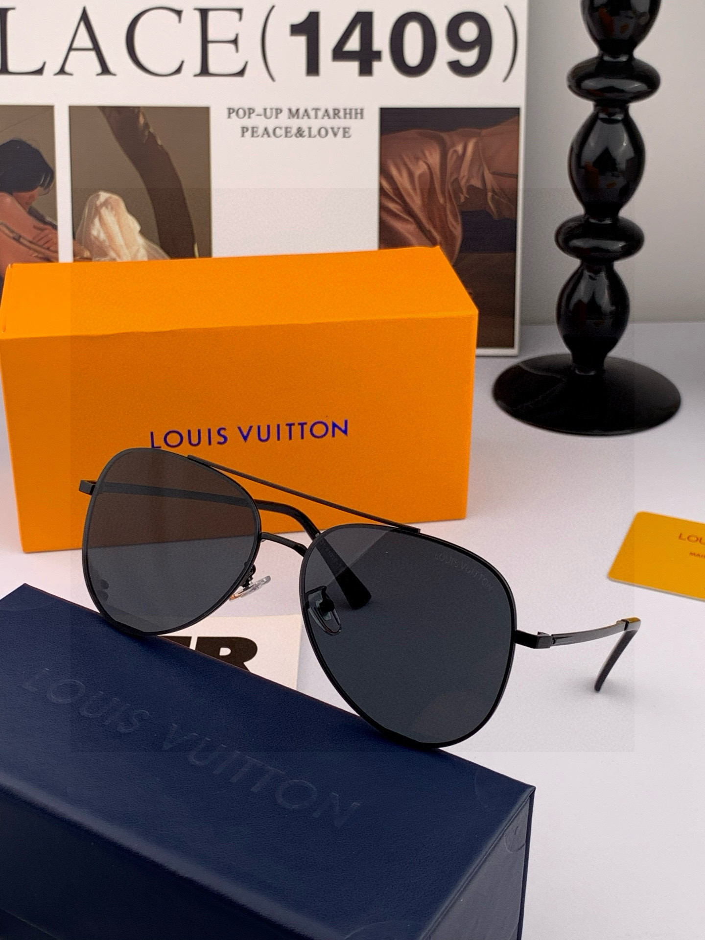 LV 男款炫彩飞行员偏光太阳镜 ❤️材质：高清尼龙加厚卡槽高清偏光镜片 🌹无边框镜架💕颜👍型号：L189