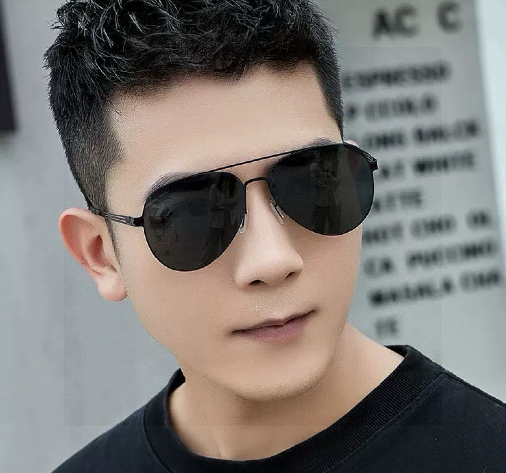 ♦️LV 2025新款男女情侣款太阳镜多边形墨镜iP电镀永不褪色 超轻超有弹性整幅眼镜无螺丝重要的是压不