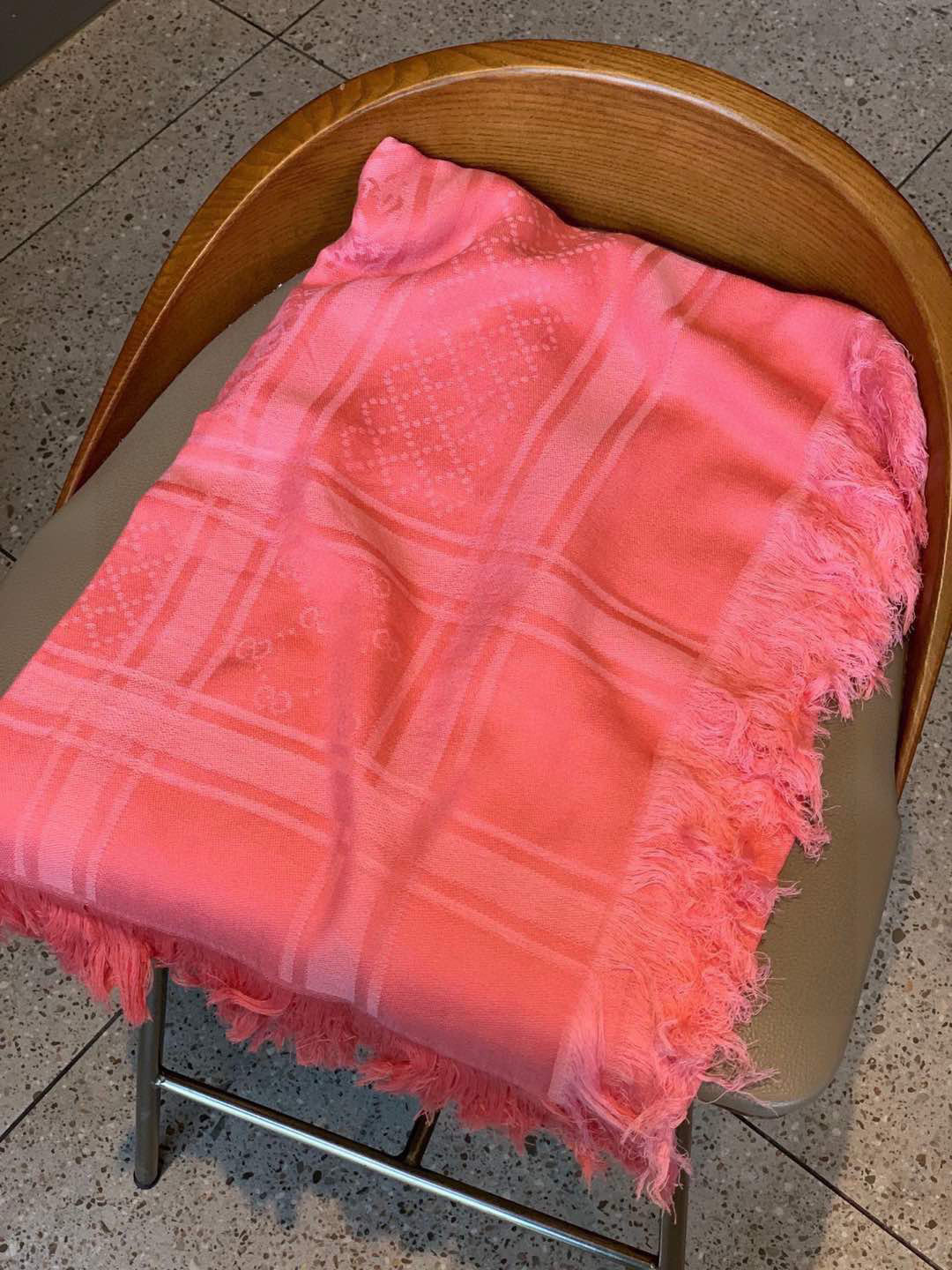 🐂货‼️Gucci重磅极品贸易公司渠道货。超级流弊。超级经典的“哭泣”‼️这种经典款专柜年年脱销。供不应