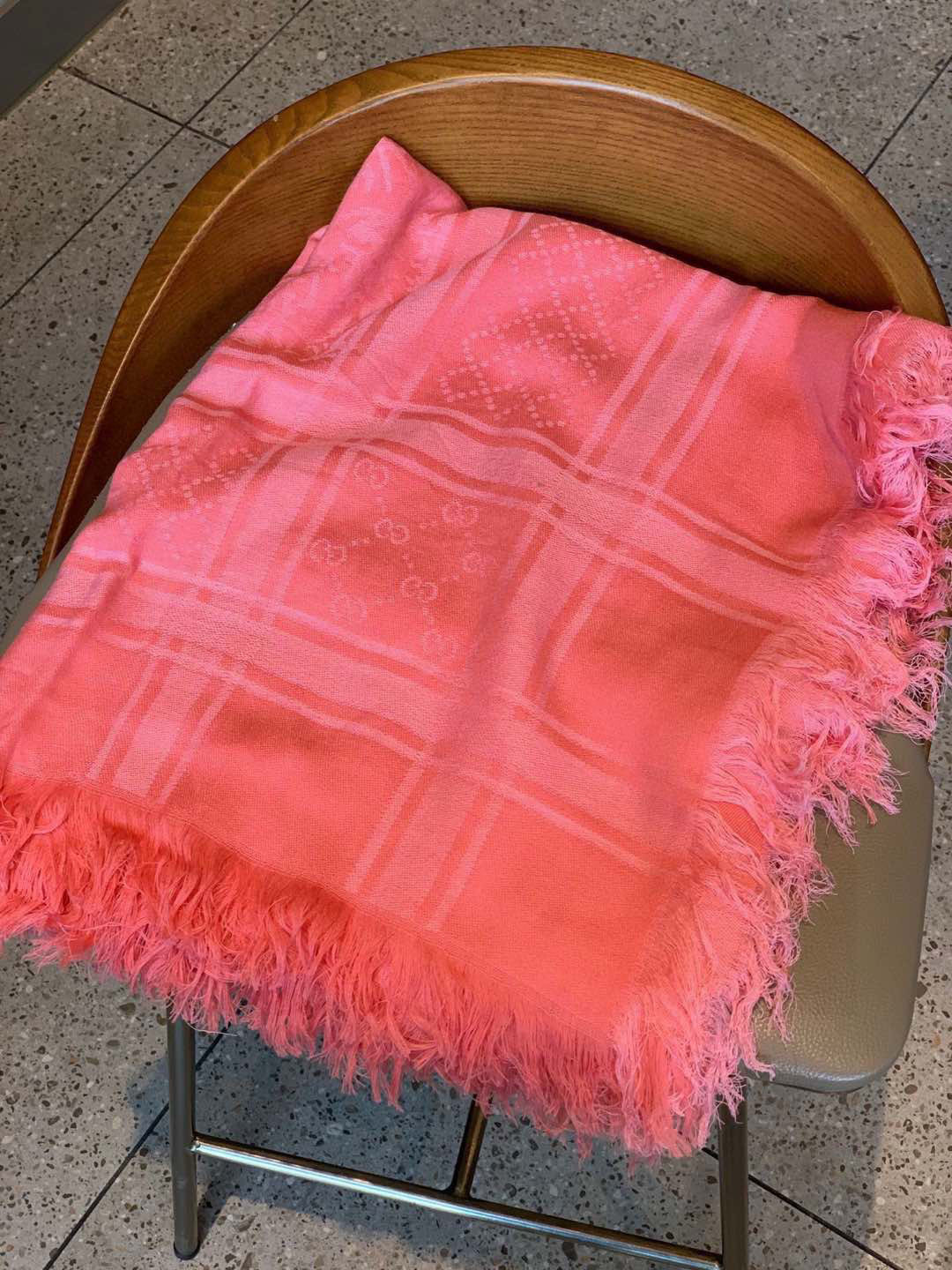 🐂货‼️Gucci重磅极品贸易公司渠道货。超级流弊。超级经典的“哭泣”‼️这种经典款专柜年年脱销。供不应