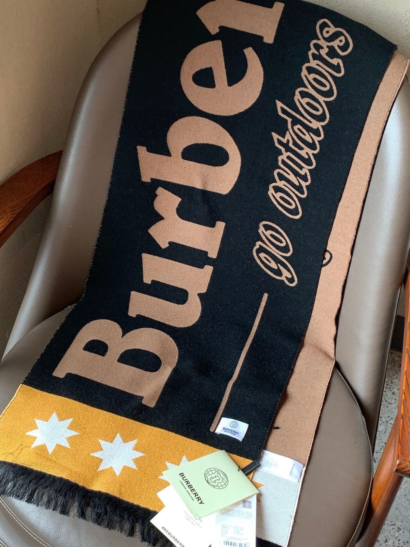 【柜姐实拍】揭秘这款为何能出道既是巅峰！这么好看的风格谁能拒绝！丝毛质地！最经典的斜纹织造工艺！垂坠感特