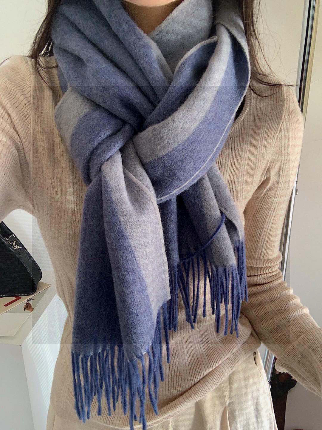 ✨✨太美了😍 爱马仕 情侣款 美到要尖叫😱专柜最新款🎊英伦欧美范儿 又是一款即时尚又实用的大围巾&长巾，