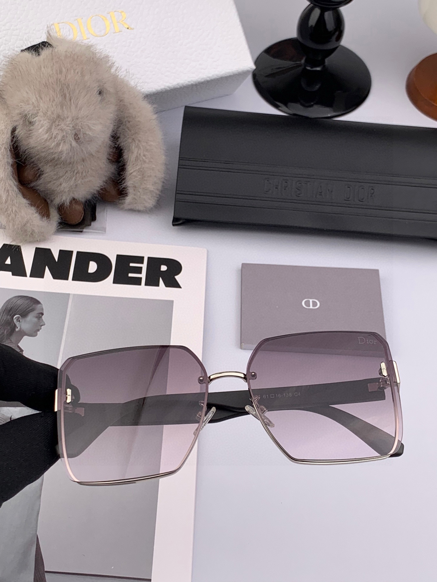 🔺 【DIOR尼龙偏光连体太阳镜】2024开春新款 潮流爆款 时尚方框偏光太阳镜 高品质 佩戴舒适 网红