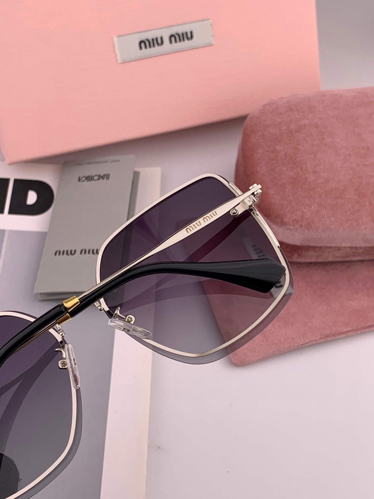 🔺 【缪缪 TR偏光太阳镜】2025开春新款 潮流爆款 时尚方框偏光太阳镜 高品质 佩戴舒适 网红潮款墨