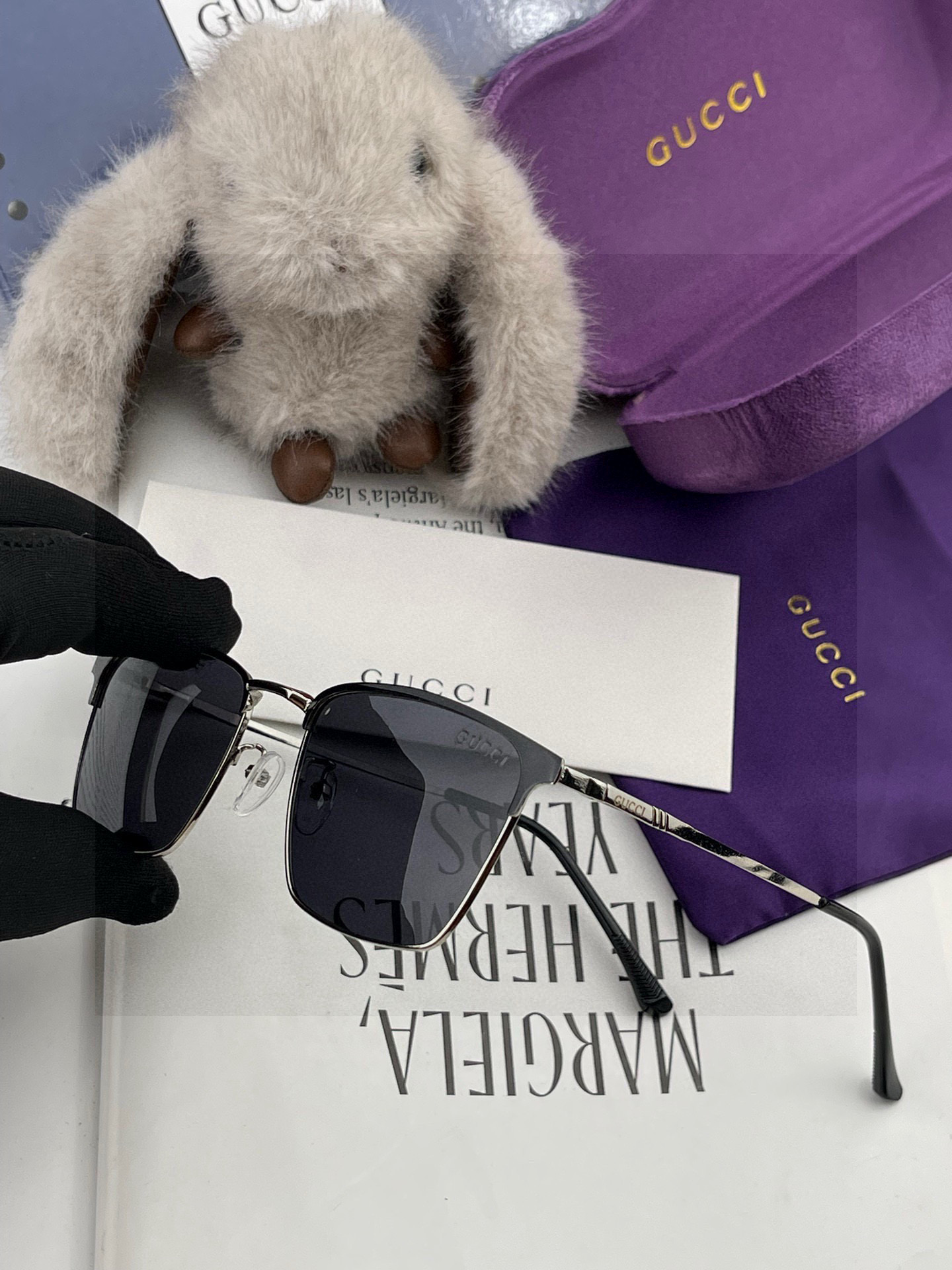 Gucci 。 高品质男女款墨镜 👍 进口宝丽来偏光镜片 。蛤蟆镜 开车钓鱼都可 。百搭显瘦墨镜韩版男士