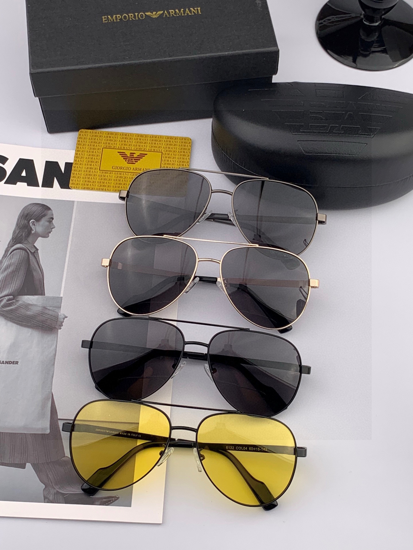 【阿玛尼】2025新款超百搭金属尼龙太阳镜、造型轮廓超大镜框完美修饰脸型，时尚超级百搭 ！型号：A261