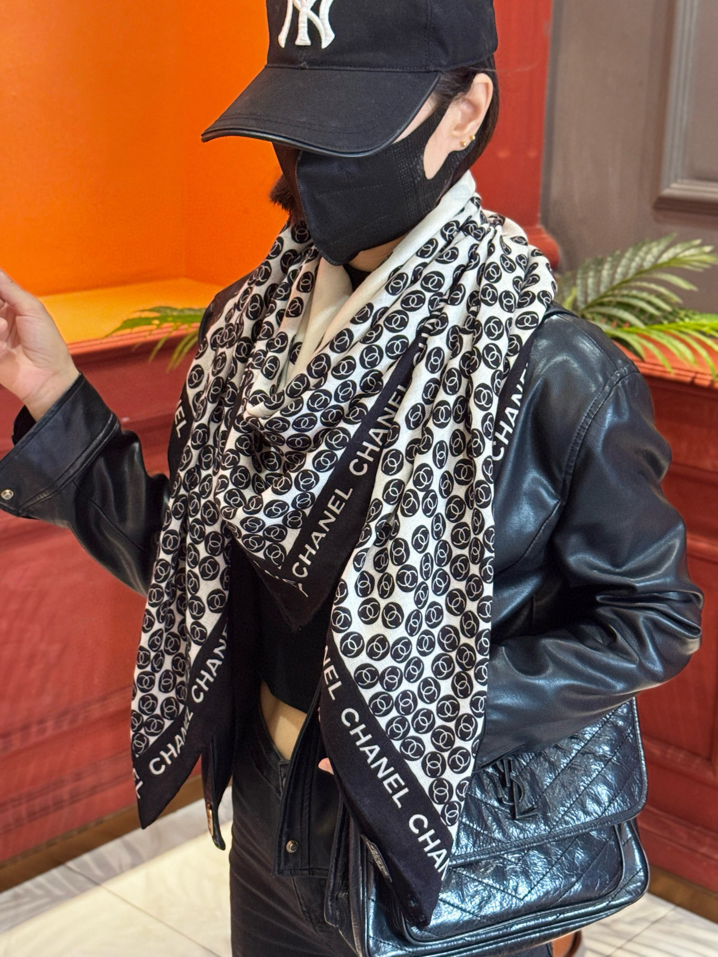 Chanel 25s秋冬新品～【140顶级丝毛双面同色披肩】25s 秋冬披肩设计真的好有突破粉色米色格优