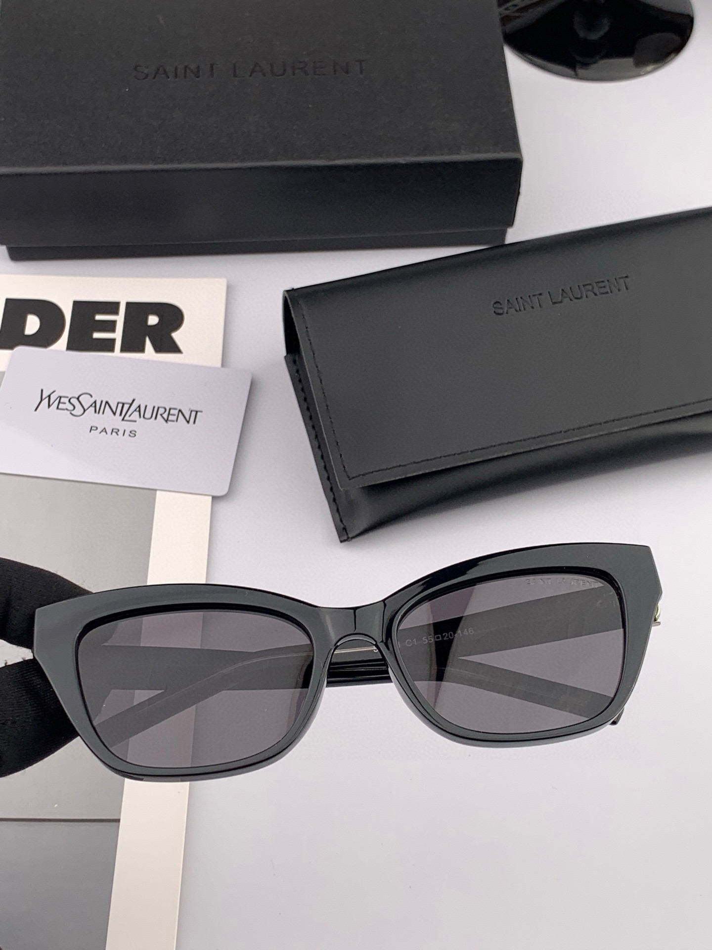 👑 【新款】🕶🔝🔝🔝🎁🎁🎁时尚百搭 超显脸小 佩戴舒适品牌:Ysl 圣罗兰 💎 材质: 加厚偏光镜片型号