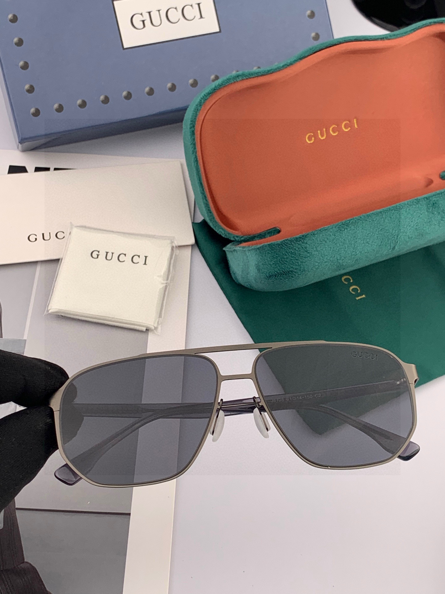 GUCCI 男款炫彩飞行员偏光太阳镜 ❤️材质：高清尼龙加厚卡槽高清偏光镜片 🌹无边框镜架💕颜👍型号：G