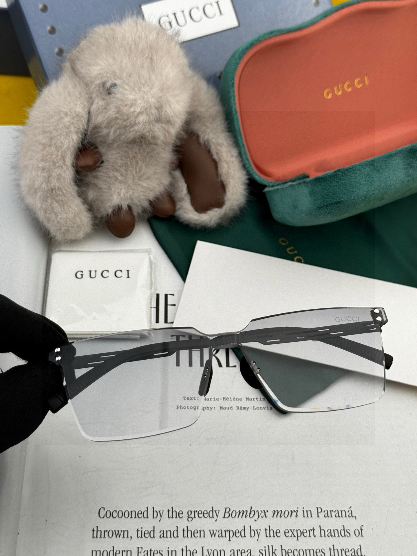 GUCCI 男款炫彩飞行员偏光太阳镜 ❤️材质：高清尼龙加厚卡槽高清偏光镜片 🌹无边框镜架💕颜👍型号：G