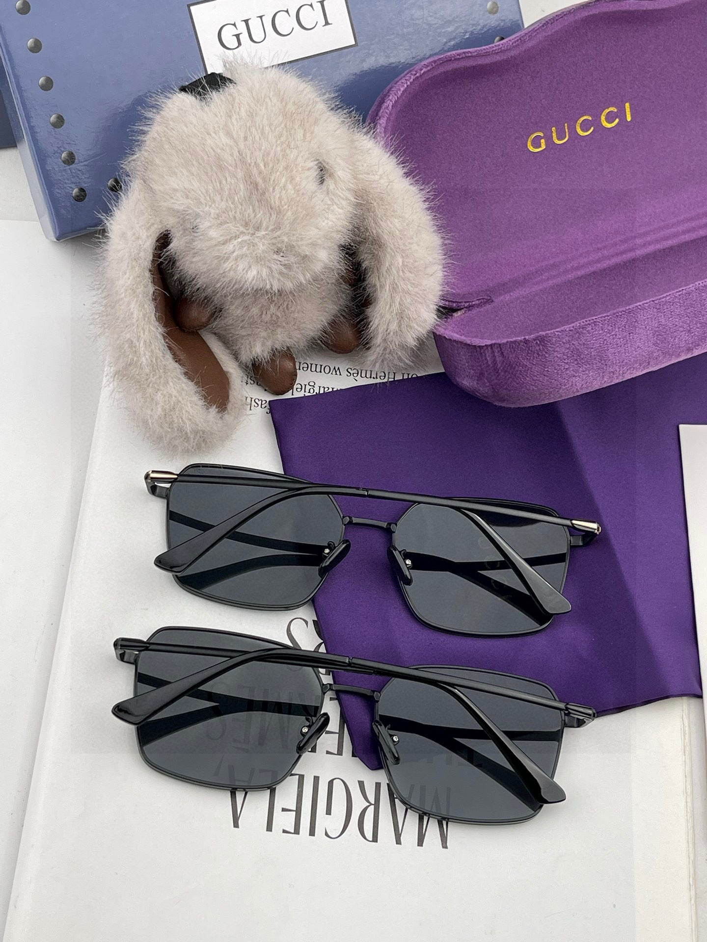 GUCCI 男款炫彩飞行员偏光太阳镜 ❤️材质：高清尼龙加厚卡槽高清偏光镜片 🌹无边框镜架💕颜👍型号：G