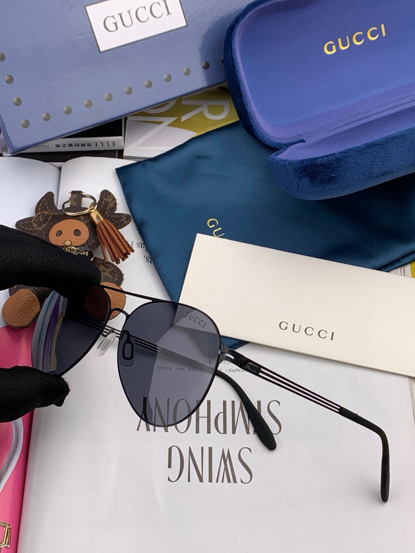 Gucci 2025春夏新款超轻无螺丝压不坏系列情侣款太阳镜高清尼龙镜片🦅完美品质，适合各种脸型，经典太