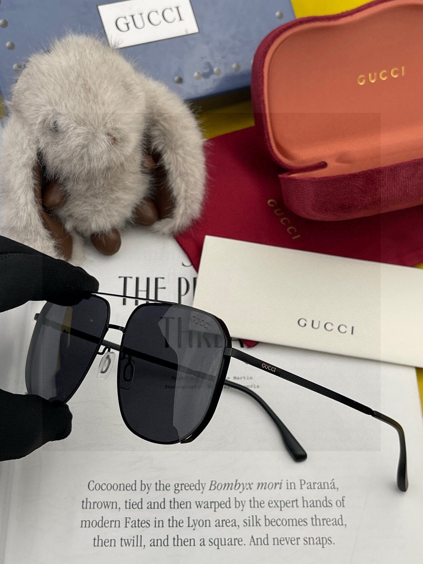 GUCCI 男款炫彩飞行员偏光太阳镜 ❤️材质：高清尼龙加厚卡槽高清偏光镜片 🌹无边框镜架💕颜👍型号：G