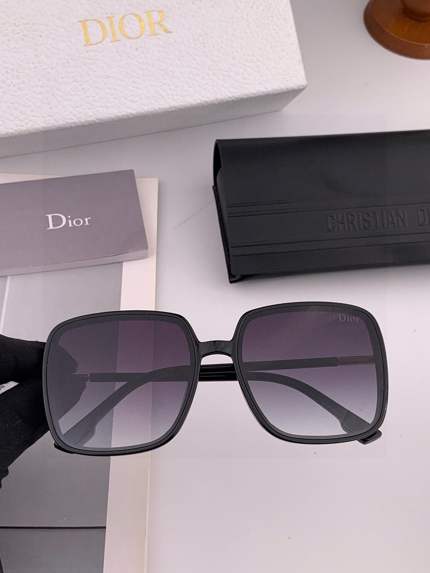 🔺 【DIOR-迪奥】2025开春新款 潮流爆款 时尚方框尼龙太阳镜 高品质 佩戴舒适 网红潮款墨镜 女