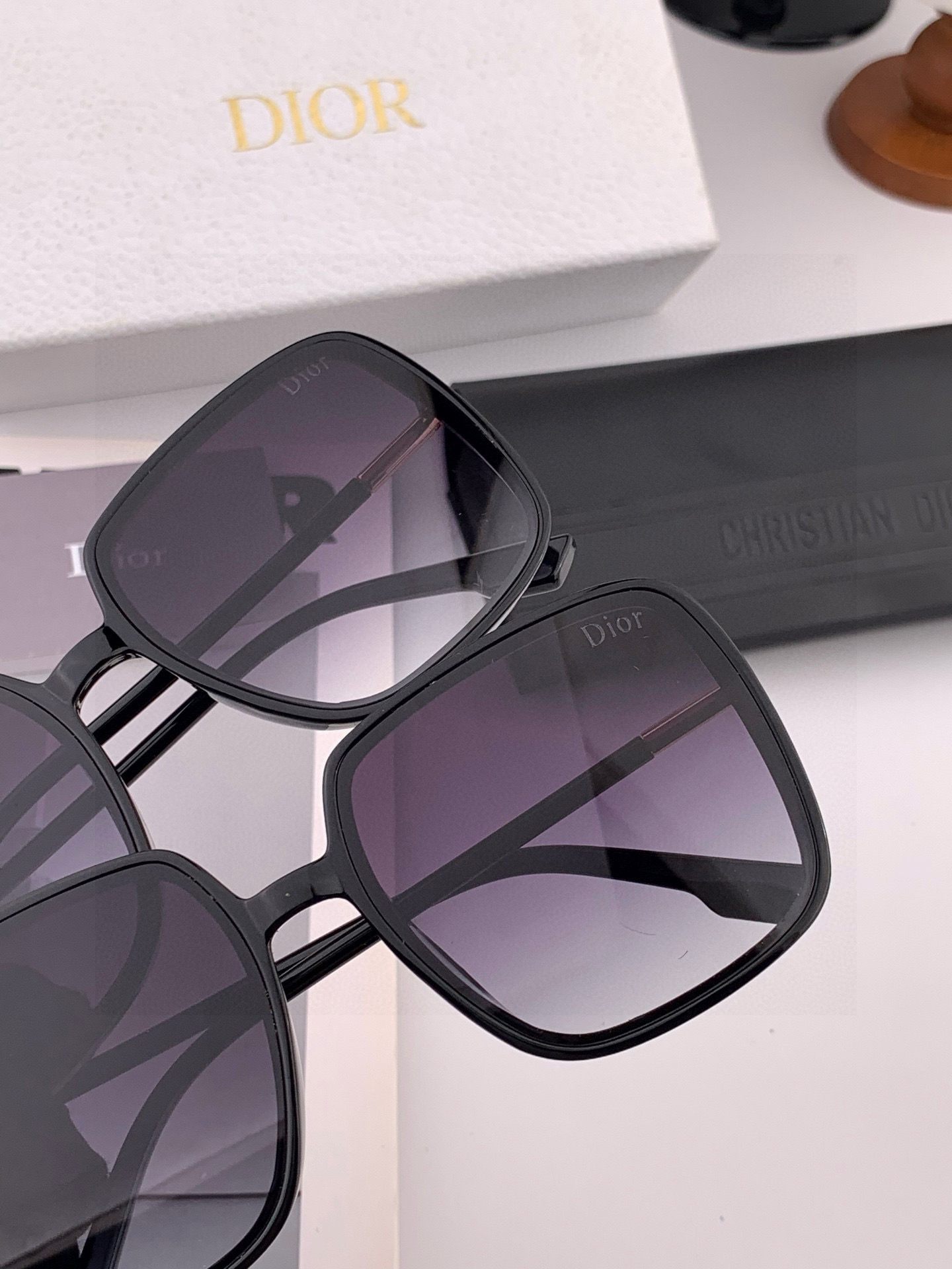 🔺 【DIOR-迪奥】2025开春新款 潮流爆款 时尚方框尼龙太阳镜 高品质 佩戴舒适 网红潮款墨镜 女