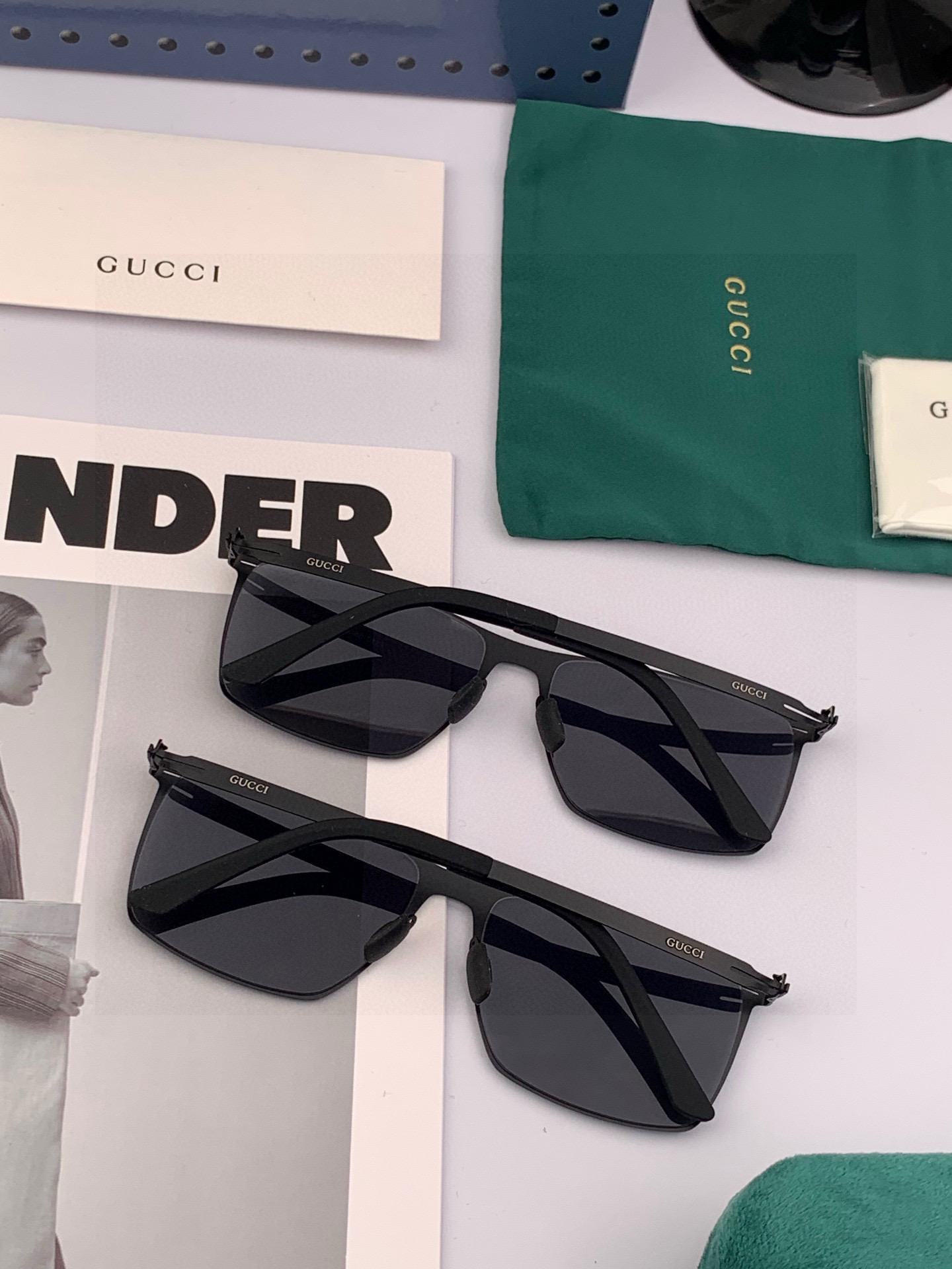 GUCC* 2025新款男女情侣款太阳iP电镀永不褪色 卖点：超轻超有弹性整幅眼镜无螺丝重要的是压不坏、