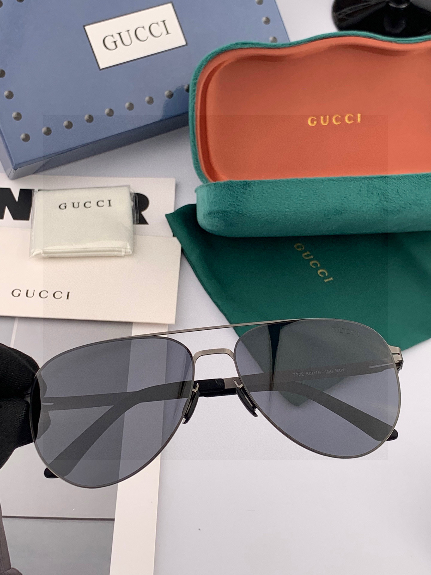 GUCCI 男款炫彩飞行员偏光太阳镜 ❤️材质：高清尼龙加厚卡槽高清偏光镜片 🌹无边框镜架💕颜👍型号：G