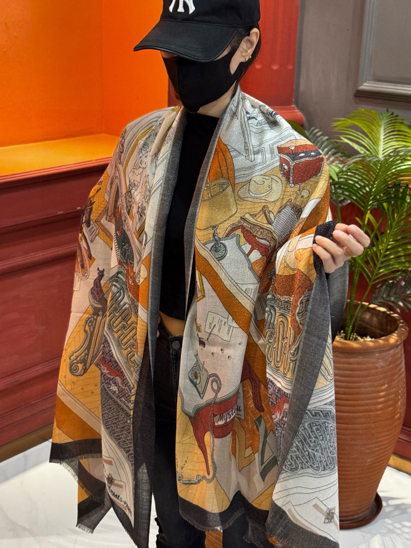 会发光发亮的围巾 爱马仕 专柜同步 买了都说好看羊绒印花‼️推荐💕顶级工艺超值‼️爱马仕专柜爆款🎁🎁羊绒