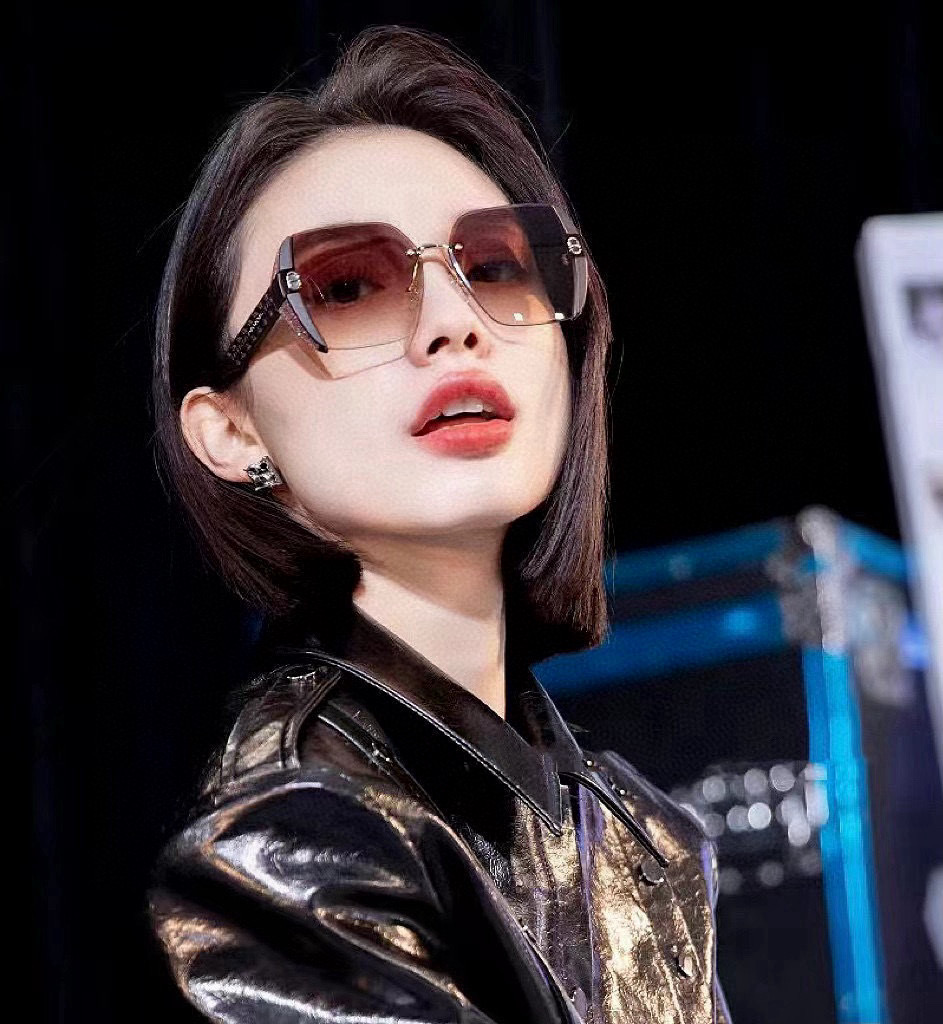 🔺 【DIOR-迪奥】2025开春新款 潮流爆款 时尚方框太阳镜 高品质 佩戴舒适 网红潮款墨镜 女士高