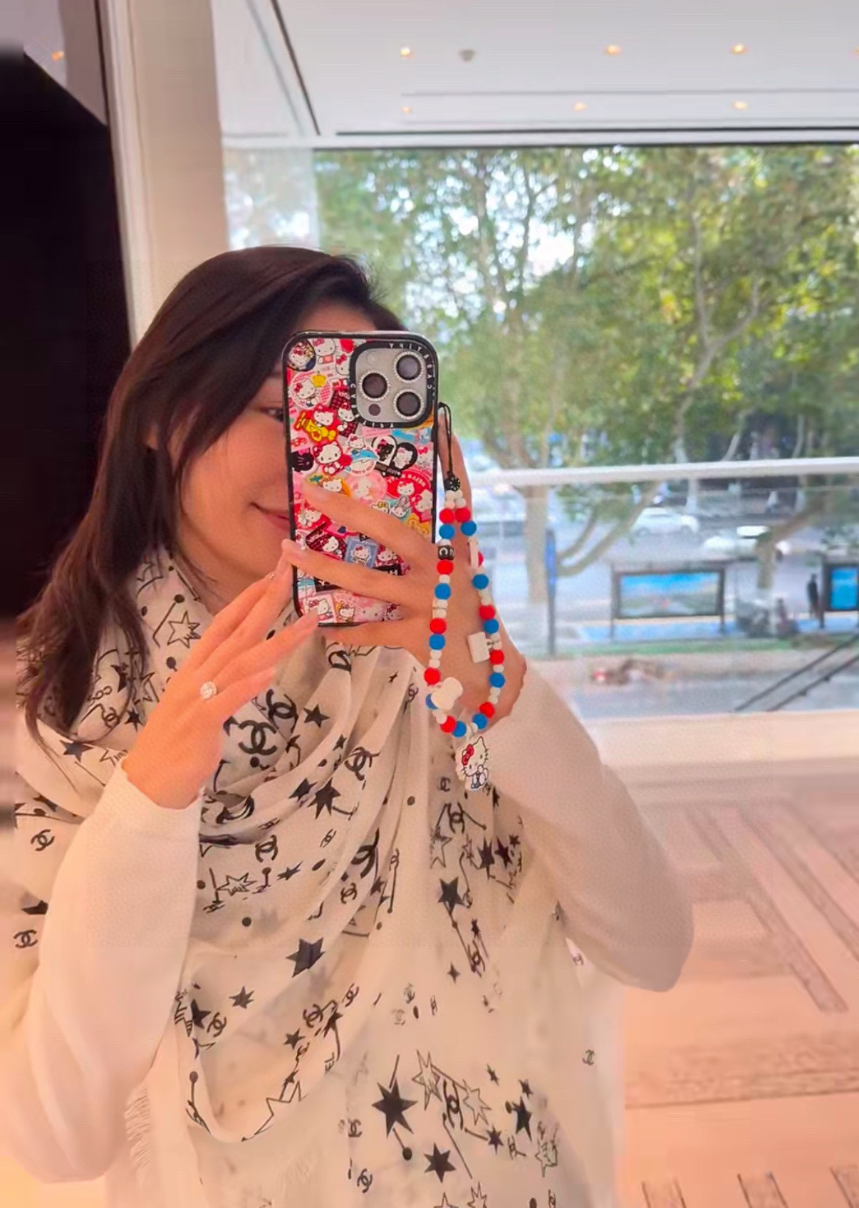 𝑪𝒉𝒂𝒏𝒆𝒍 • 25𝑪《星星物语》四季披肩黑色！Size：140x140cm 100%羊绒轻盈柔软，亲