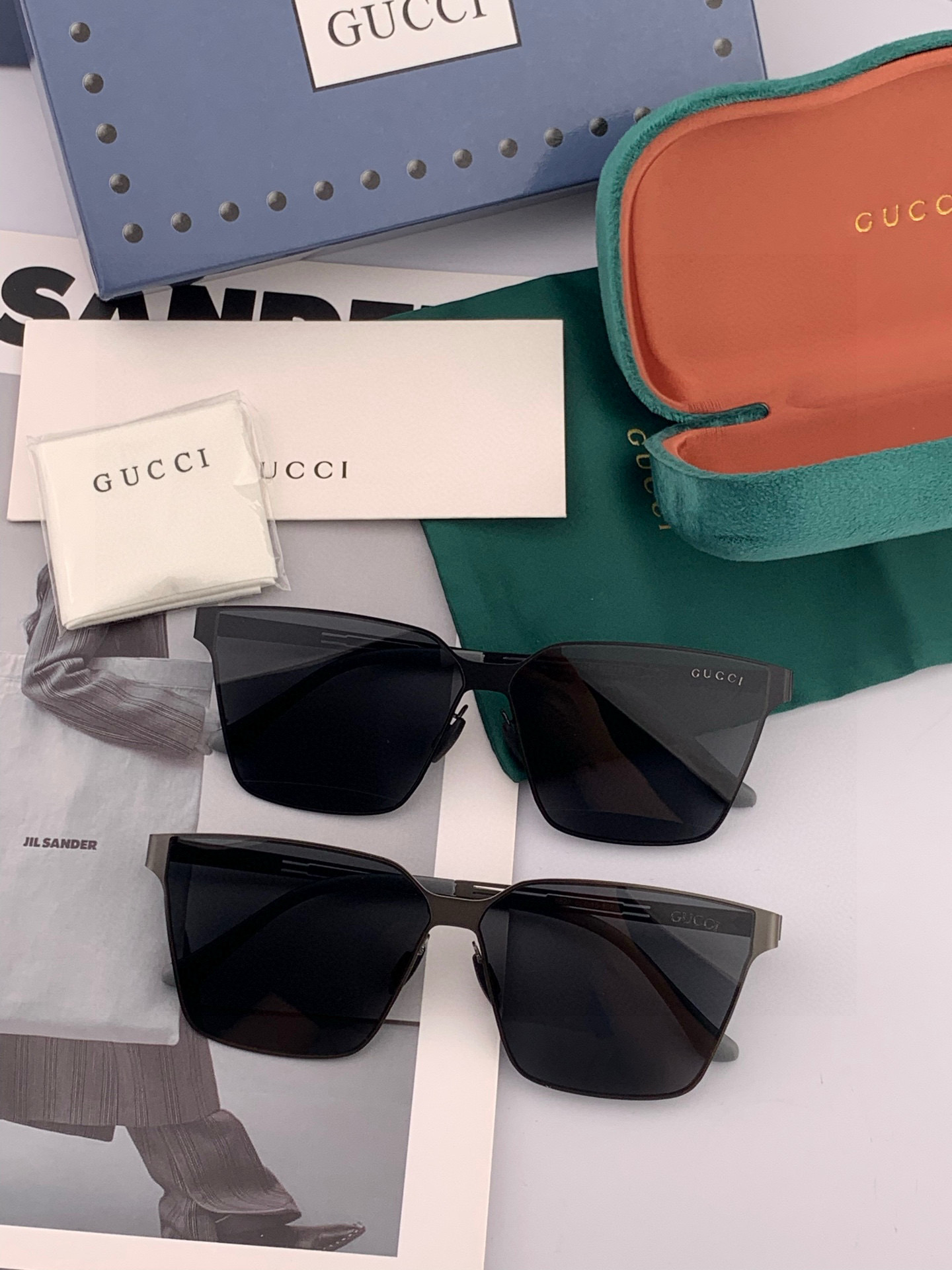 GUCCI 男款炫彩飞行员偏光太阳镜 ❤️材质：高清尼龙加厚卡槽高清偏光镜片 🌹无边框镜架💕颜👍型号：G