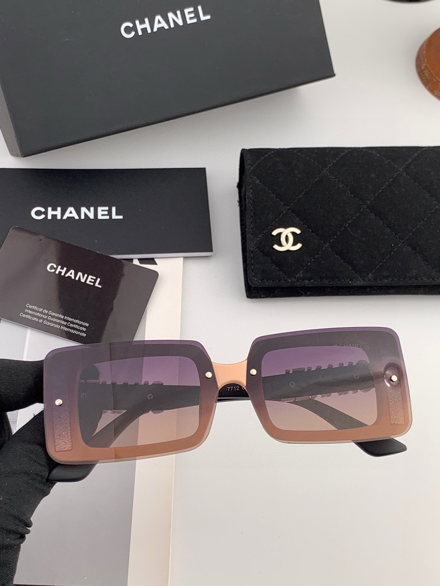 🔺 【香奈儿】2025开春新款 潮流爆款 时尚方框偏光太阳镜 高品质 佩戴舒适 网红潮款墨镜 女士高清加