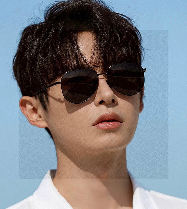 Gucci 。 高品质男女款墨镜 👍 进口宝丽来偏光镜片 。蛤蟆镜 开车钓鱼都可 。百搭显瘦墨镜韩版男士