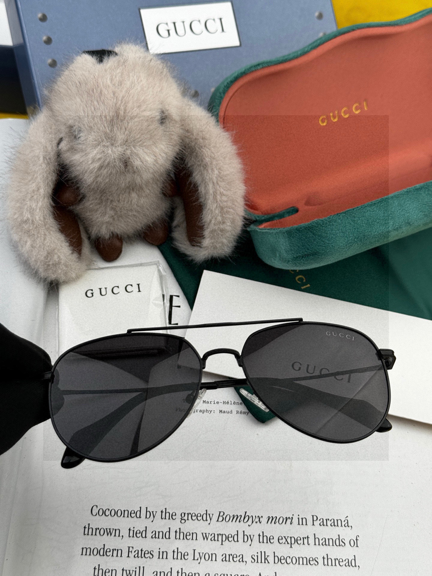 Gucci 。 高品质男女款墨镜 👍 进口宝丽来偏光镜片 。蛤蟆镜 开车钓鱼都可 。百搭显瘦墨镜韩版男士