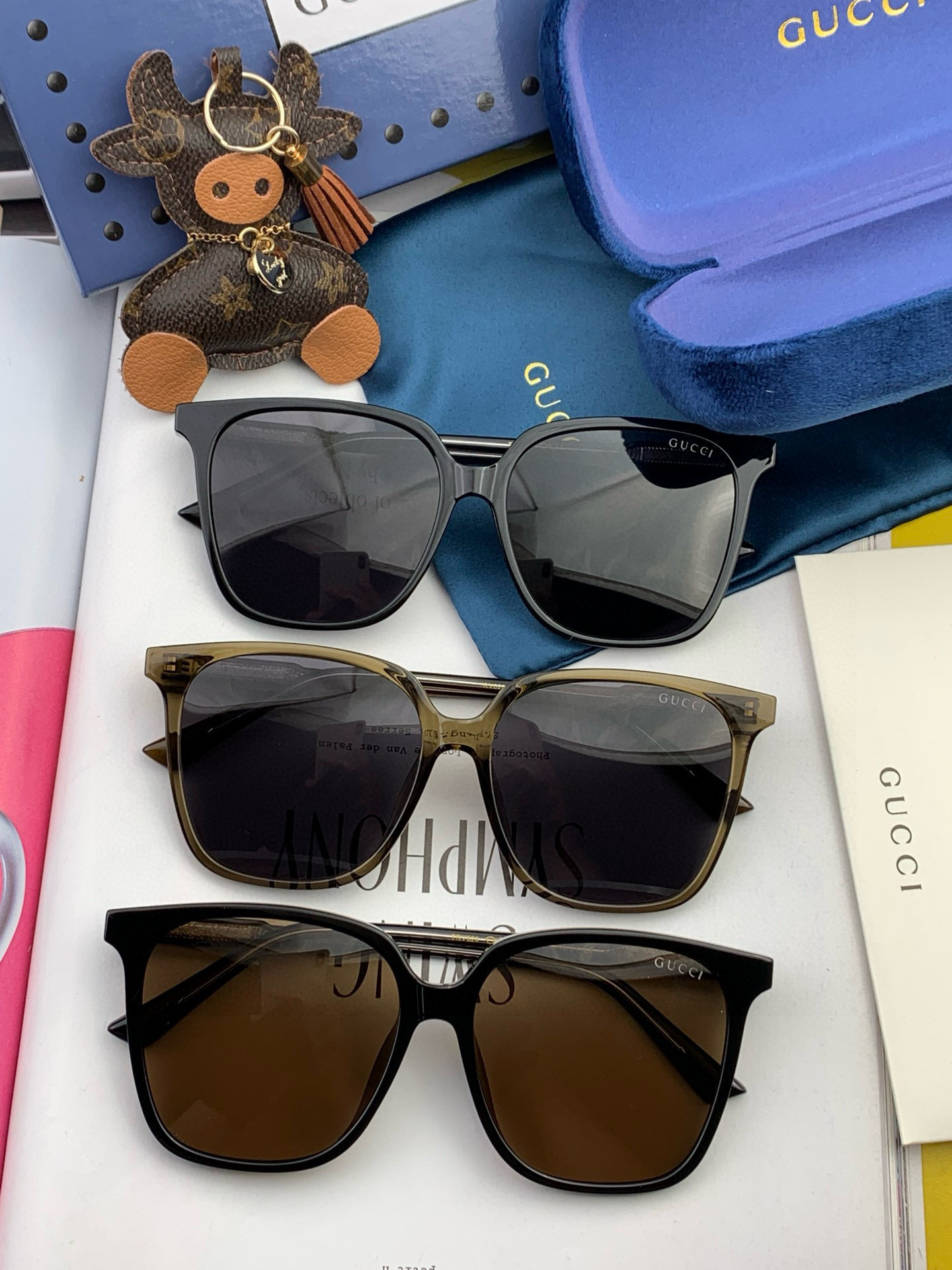 Gucci 情侣款 经典的方框设计，不挑脸型，无论搭配大衣还是连衣裙都非常显气质高清偏光镜片预防紫外线 