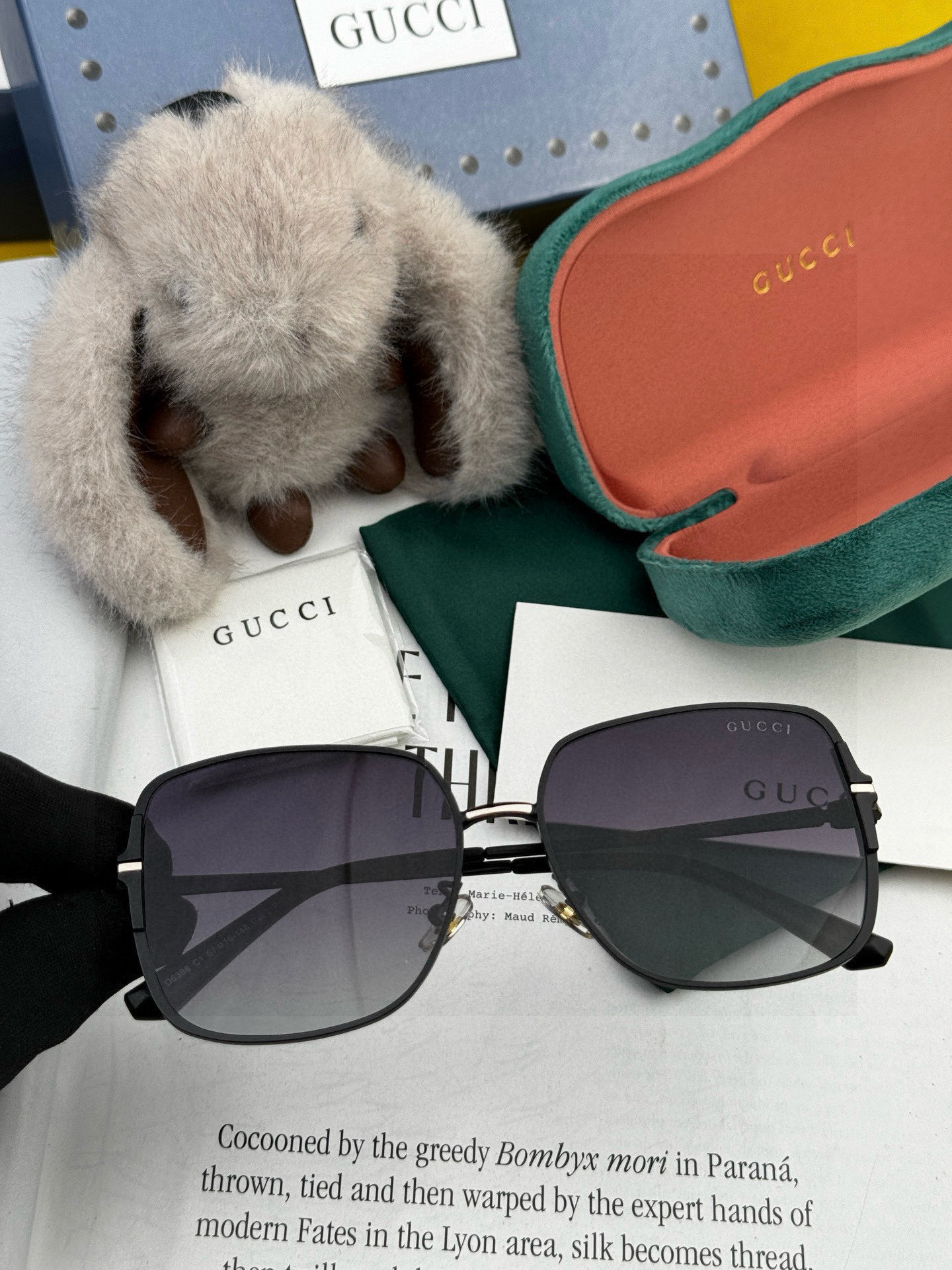 【尼龙偏光系列】GUCCI太阳镜墨圆框设计，不挑脸型，无论搭配大衣还是连衣裙都非常显气质尼龙偏光镜片预防