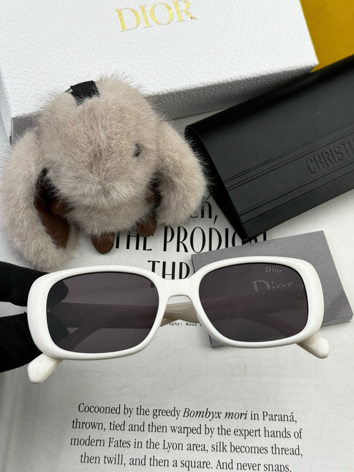 🔺 【DIOR-迪奥】2025开春新款 潮流爆款 时尚方框偏光太阳镜 高品质 佩戴舒适 网红潮款墨镜 型