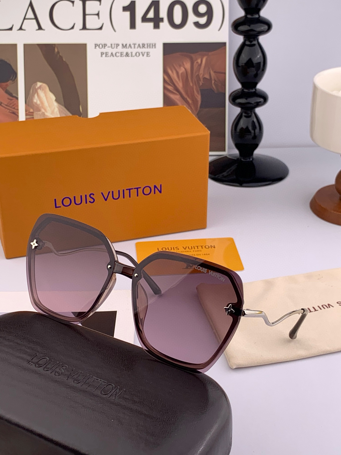 LV 太阳镜潮品官网模特同款 [玫瑰][玫瑰]四叶草🍀精致个性设计简约时尚 高品质值得拥有绝对潮爆整个夏