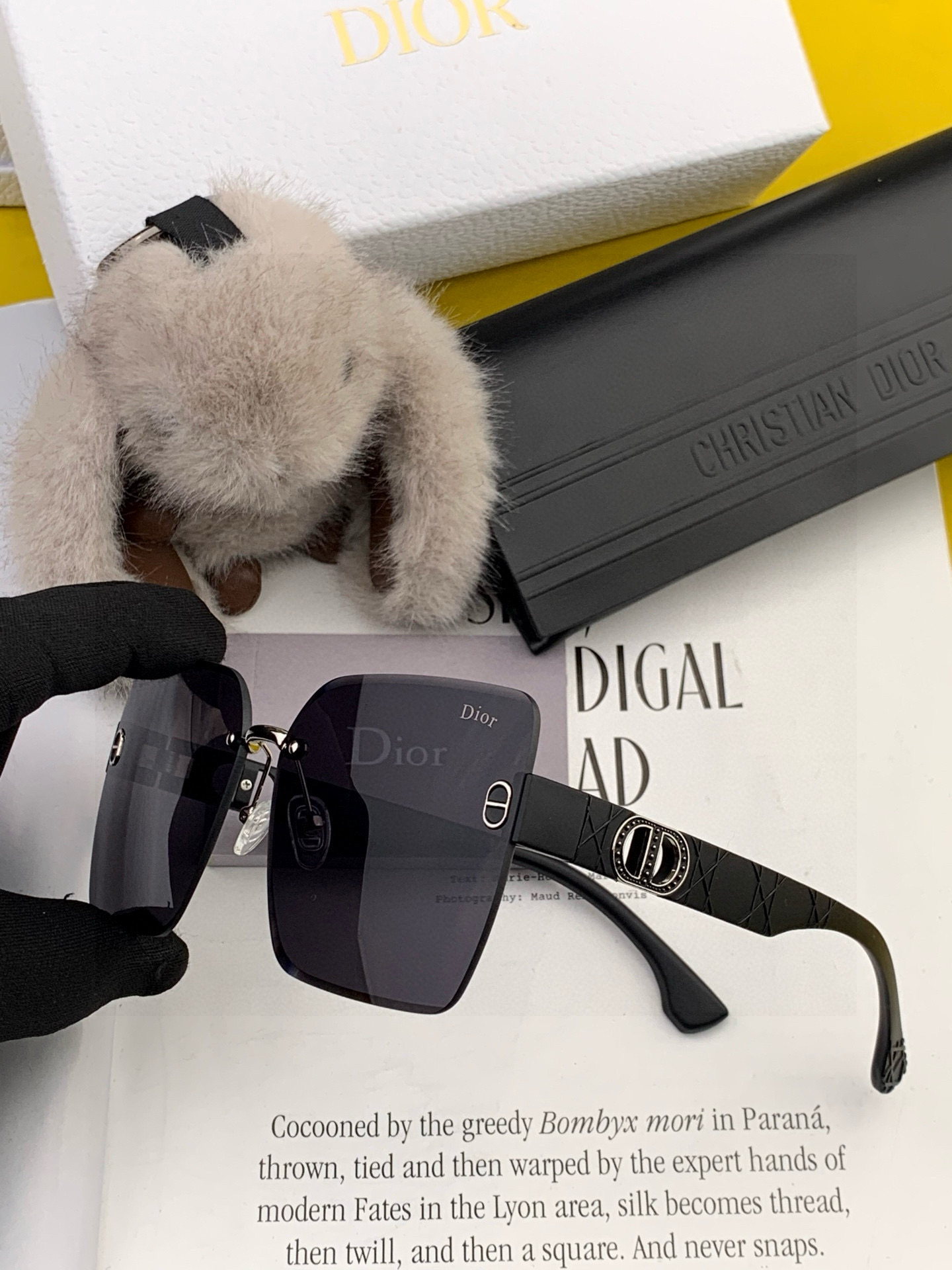 🔺 【DIOR-迪奥】2025开春新款 潮流爆款 时尚方框太阳镜 高品质 佩戴舒适 网红潮款墨镜 型号：