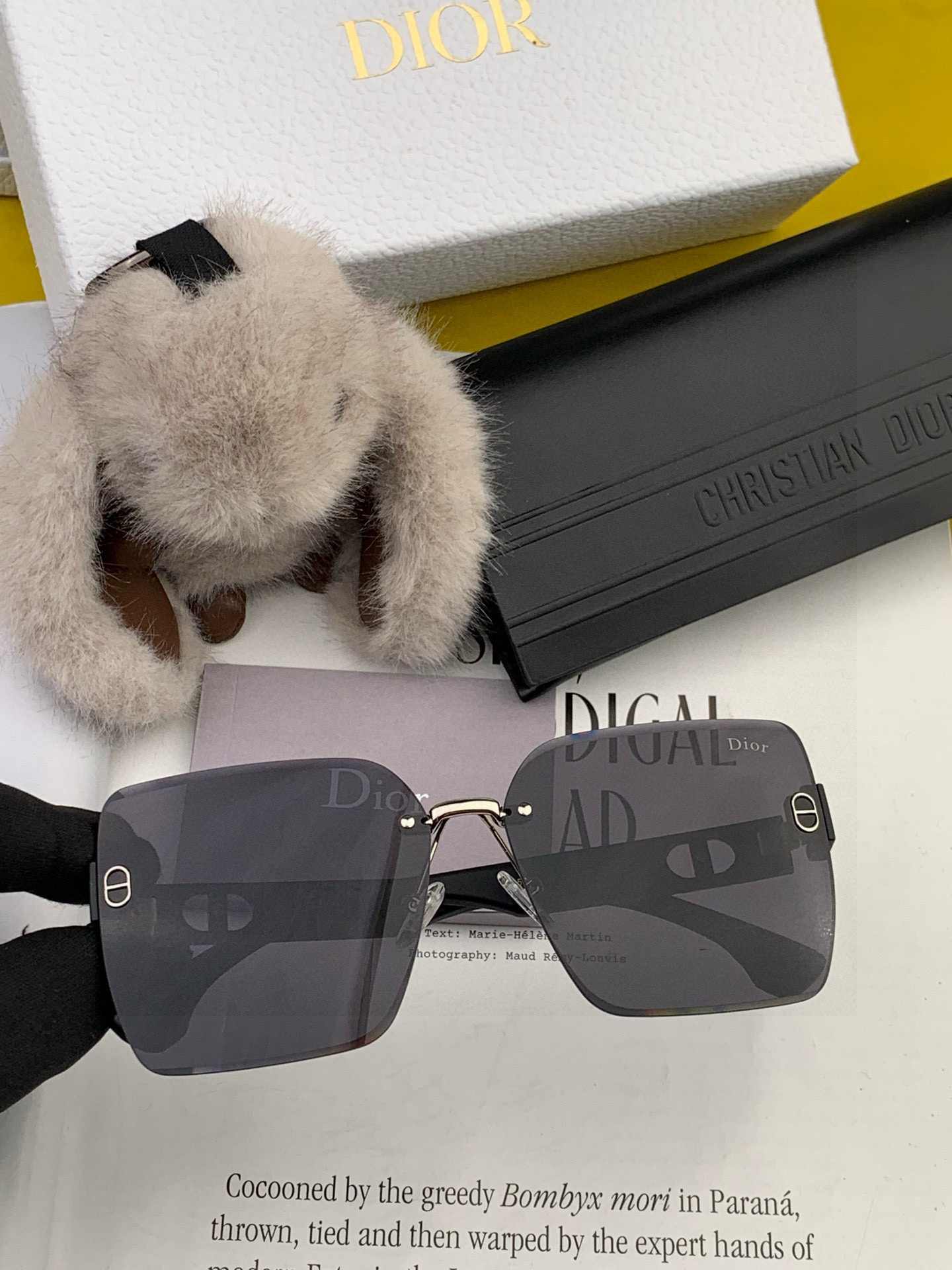 🔺 【DIOR-迪奥】2025开春新款 潮流爆款 时尚方框太阳镜 高品质 佩戴舒适 网红潮款墨镜 型号：