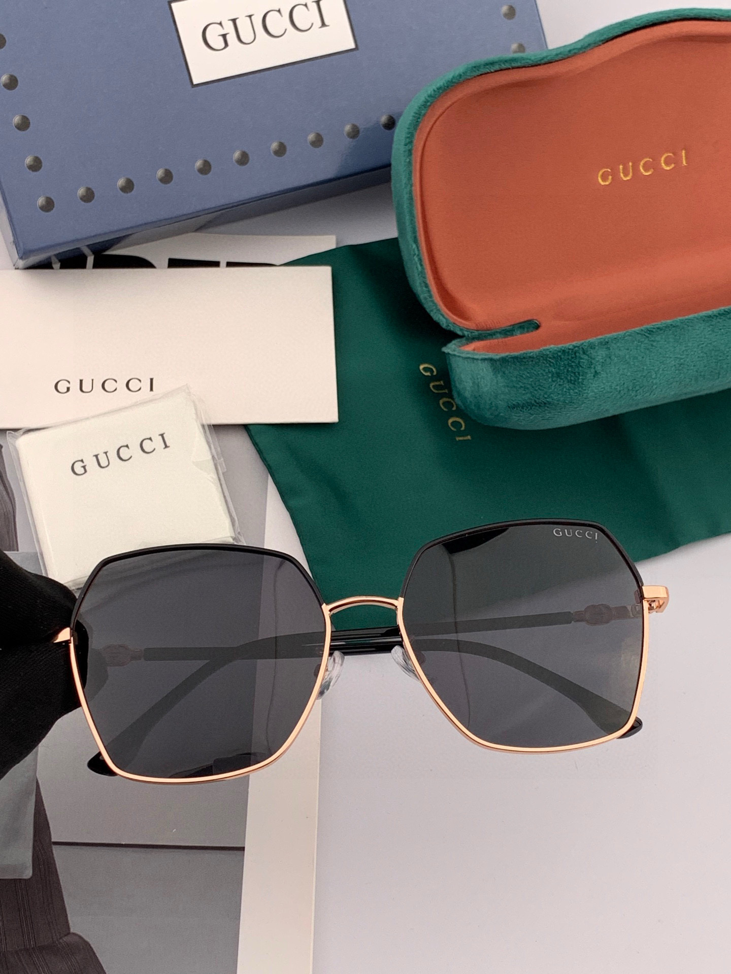 🔺 Gucci 🔻2025官方新款 众多明星同款[色]‼️‼️新款大框偏光墨镜 🌈🌈宝丽来超清加厚太阳镜