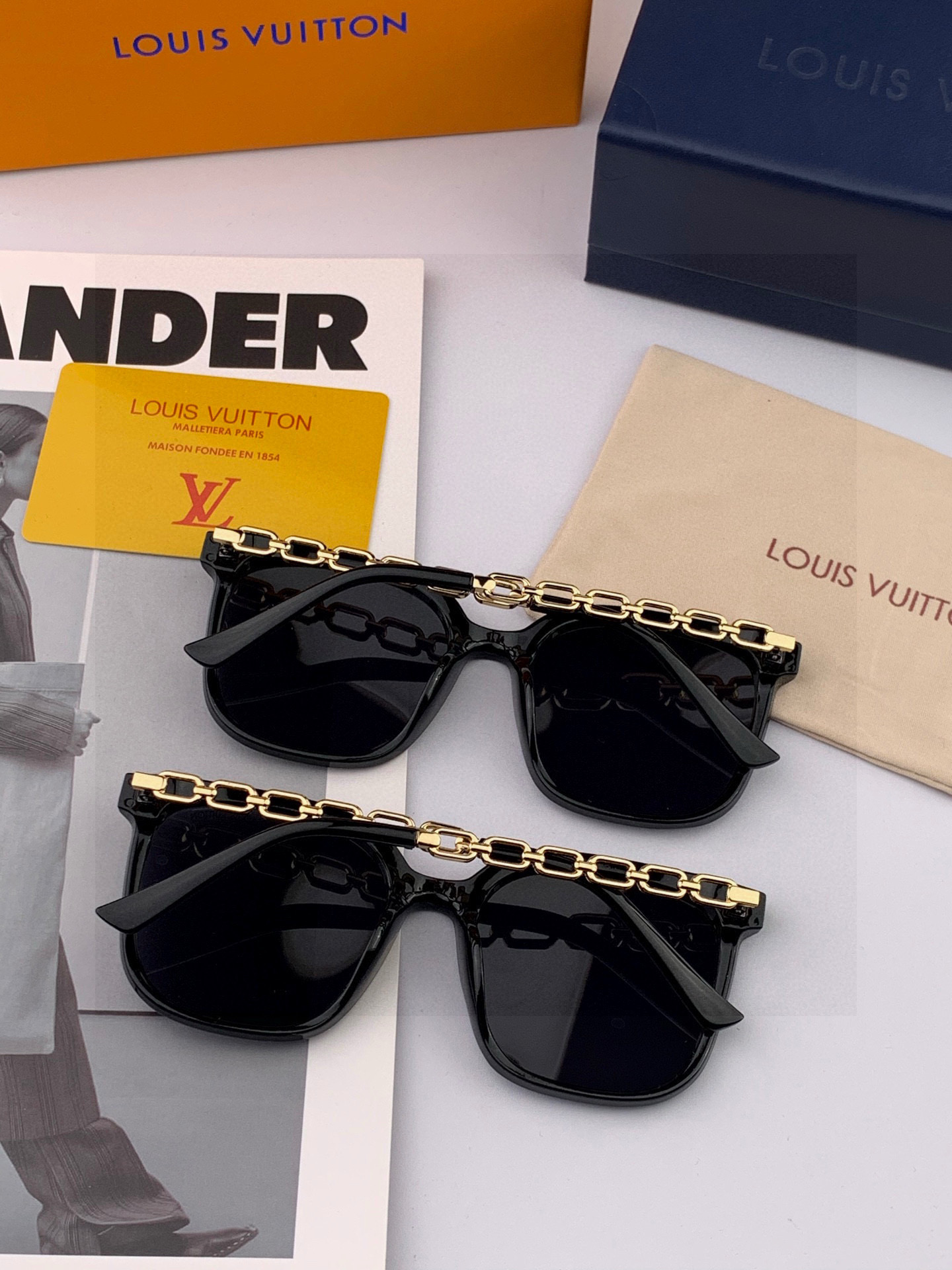 🔺LV🔻2025早春新款，众多明星同款[色]LV‼️‼️新款大框墨镜 ，🌈🌈宝丽来超清太阳镜🔝🔝型号：L
