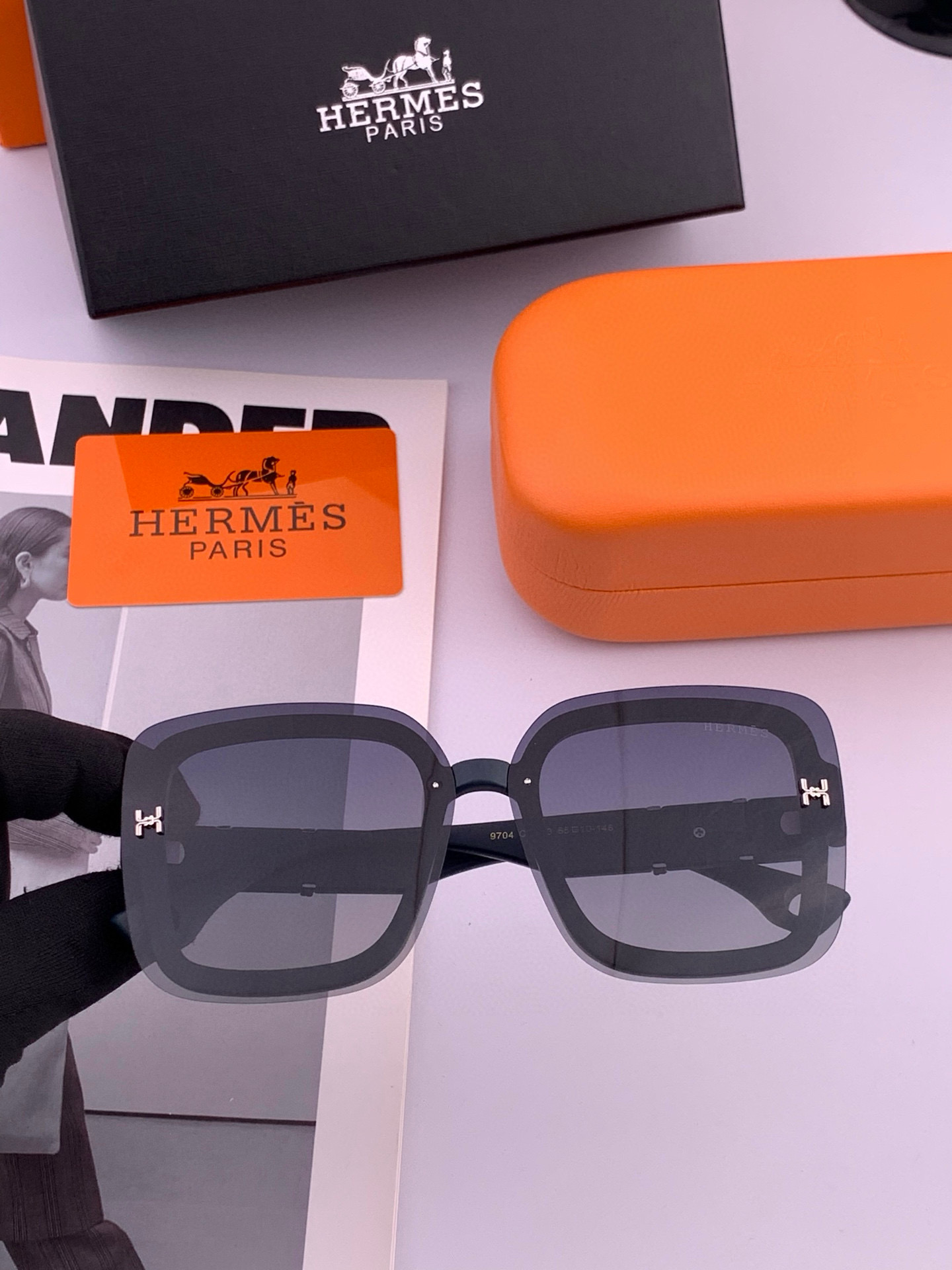 【TR偏光系列】爱马仕 经典的方框设计，不挑脸型，无论搭配大衣还是连衣裙都非常显气质尼龙偏光镜片预防紫外