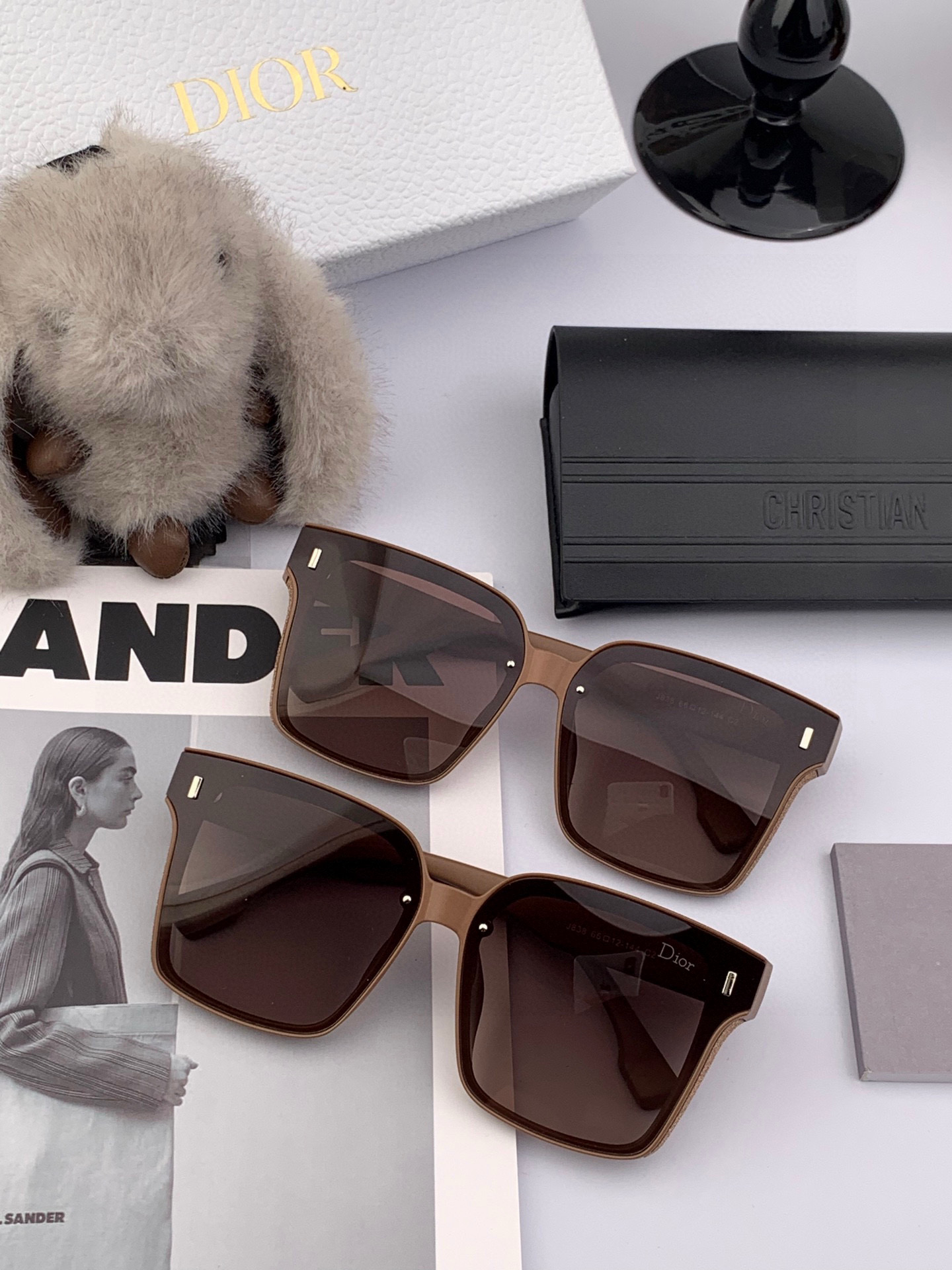 TR版本-偏光【独家大牌太阳镜无滤镜‼实拍上架 Dior官网最新发布新款太阳镜🕶，注意⚠我们是高清镜片，