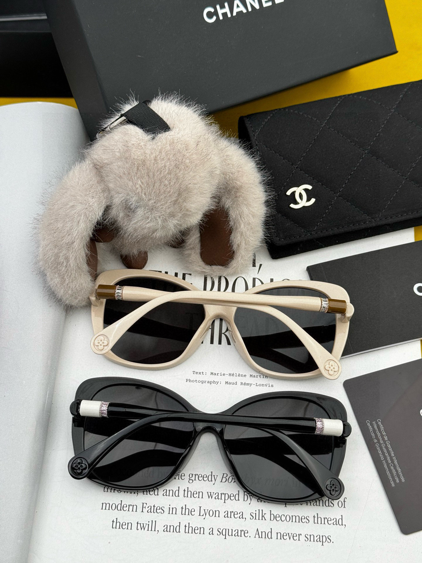 【CHANEL】香奈儿 2025新款潮流爆款 时尚方框太阳镜 佩戴舒适 网红潮款墨镜 女士高清加厚偏光太