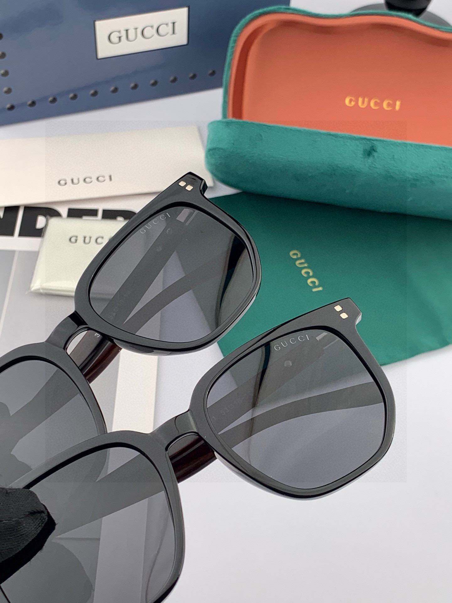 超好看 潮酷【GUCCI】古驰 新款款太阳镜以独特魅力和前卫风格诠释春夏最新眼镜，以方框设计，中梁连体质