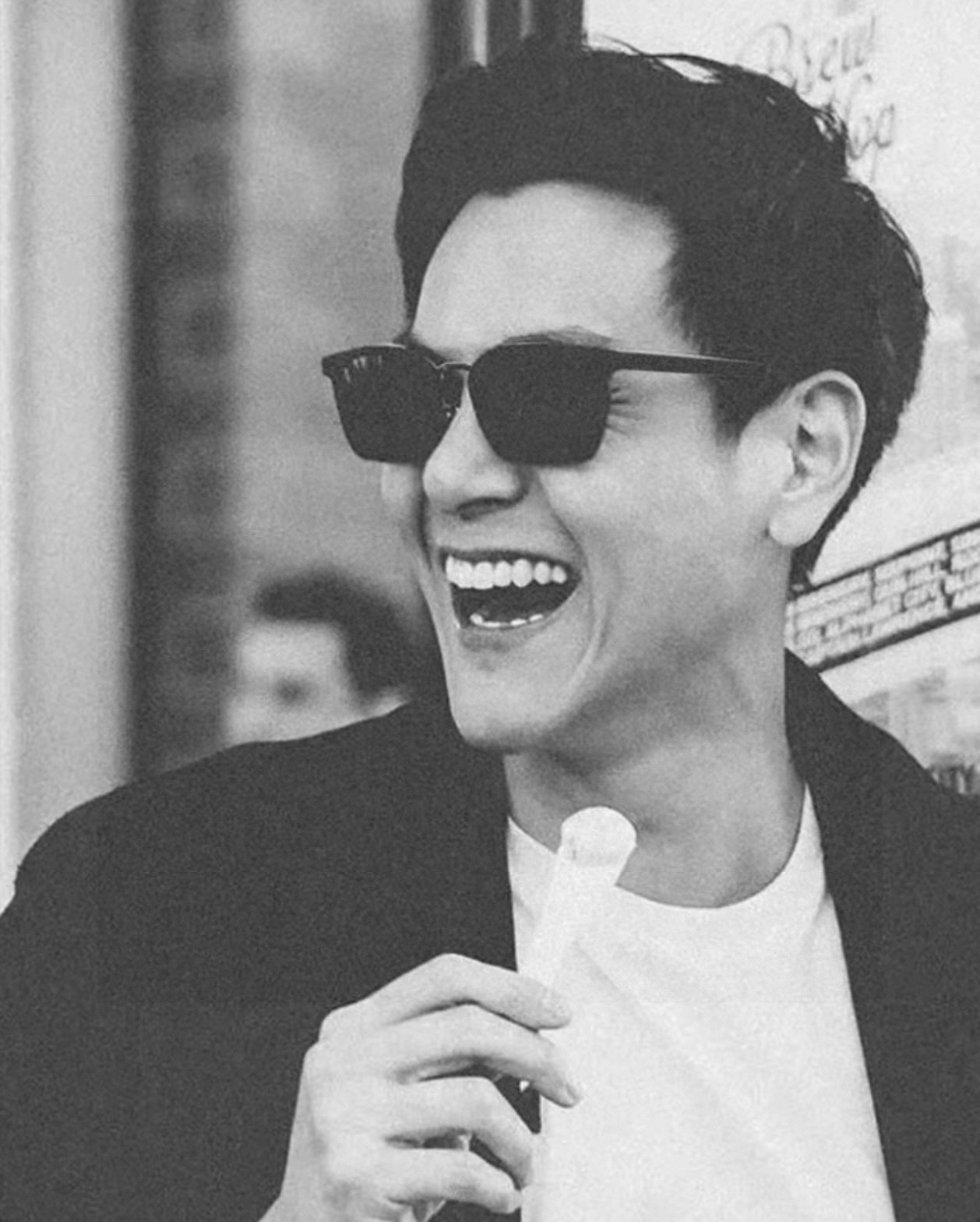 NO:553692,LV Men's Colorful Aviator Polarized Sunglasses Material HD Nylon Thickened Card Slot HD Polarized Lenses Rimless Frame Model L38900 Glasses Sunglasses Sunglasses, Glasses, Louis Vuitton19860909LV 男款炫彩飞行员偏光太阳镜 材质高清尼龙加厚卡槽高清偏光镜片 无边框镜架颜型号L38900眼镜墨镜太阳镜,眼镜,louis vuitton,glasses