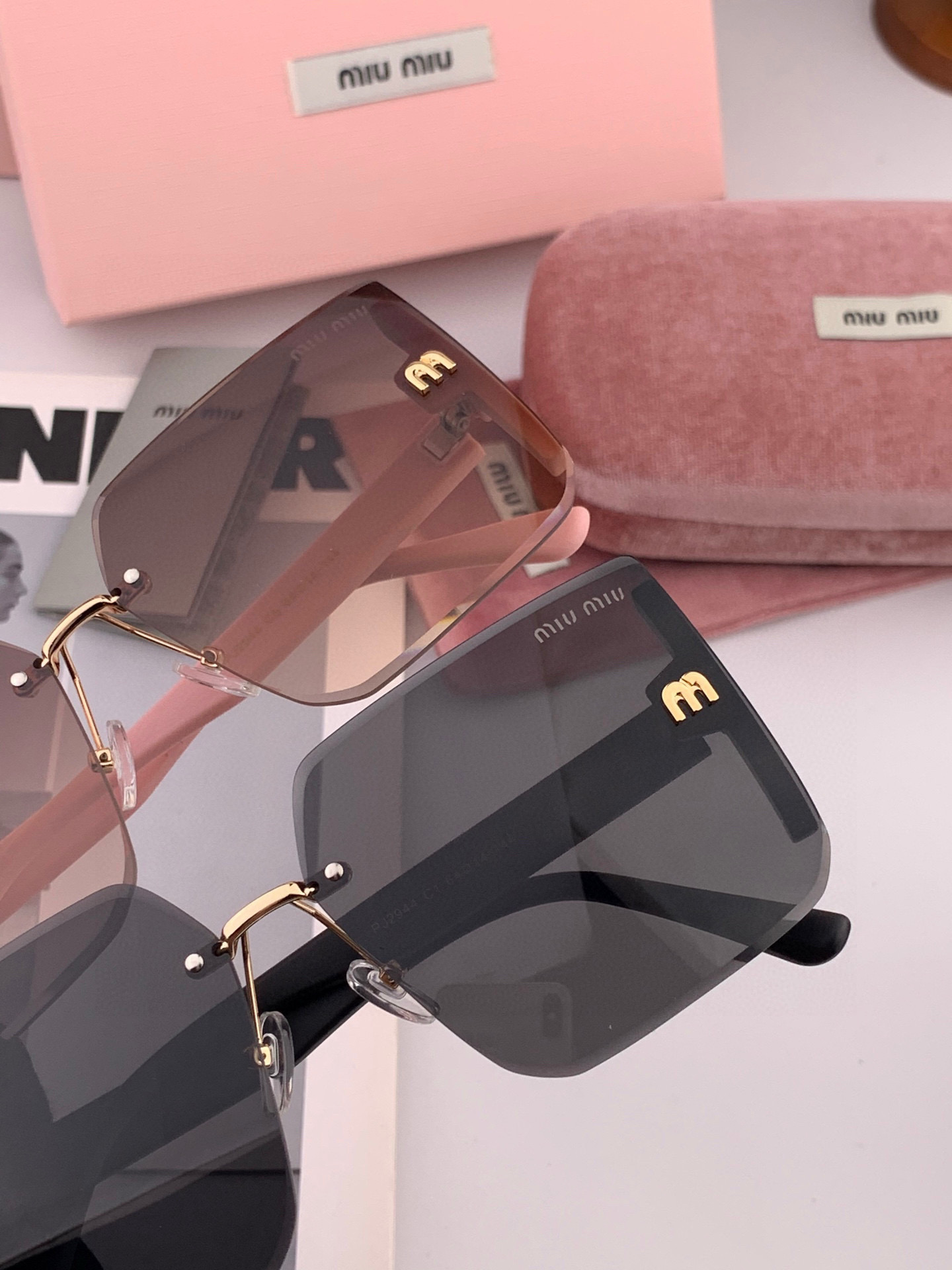 🔺 【缪缪 】2025开春新款 潮流爆款 时尚方框太阳镜 高品质 佩戴舒适 网红潮款墨镜 女士高清太阳镜