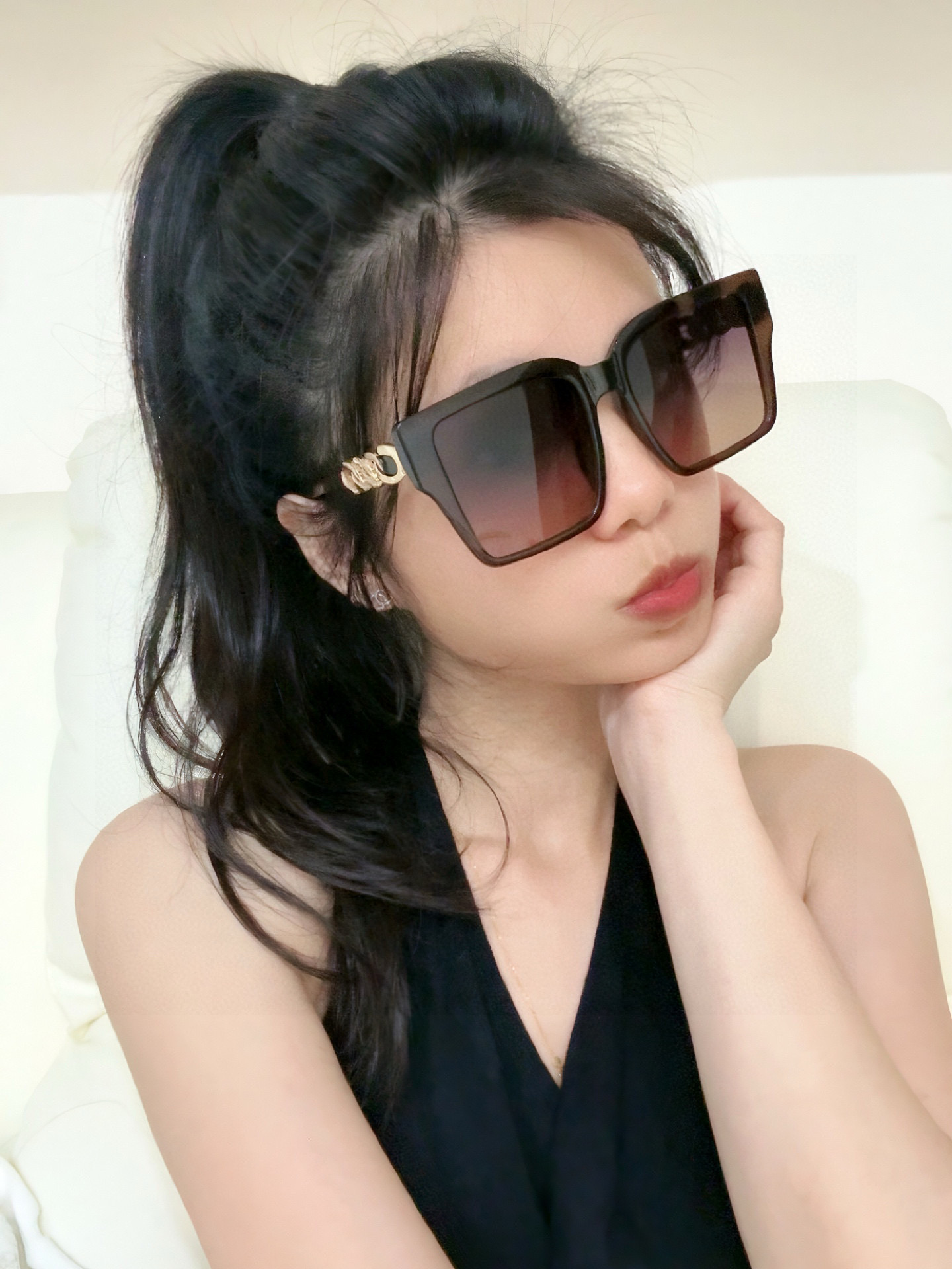 🎊。Chane✨新款女装太阳眼镜 镜腿高档 香奈儿专属LOGO使眼镜更具有国际大牌范 ☺️😘工艺精湛 高