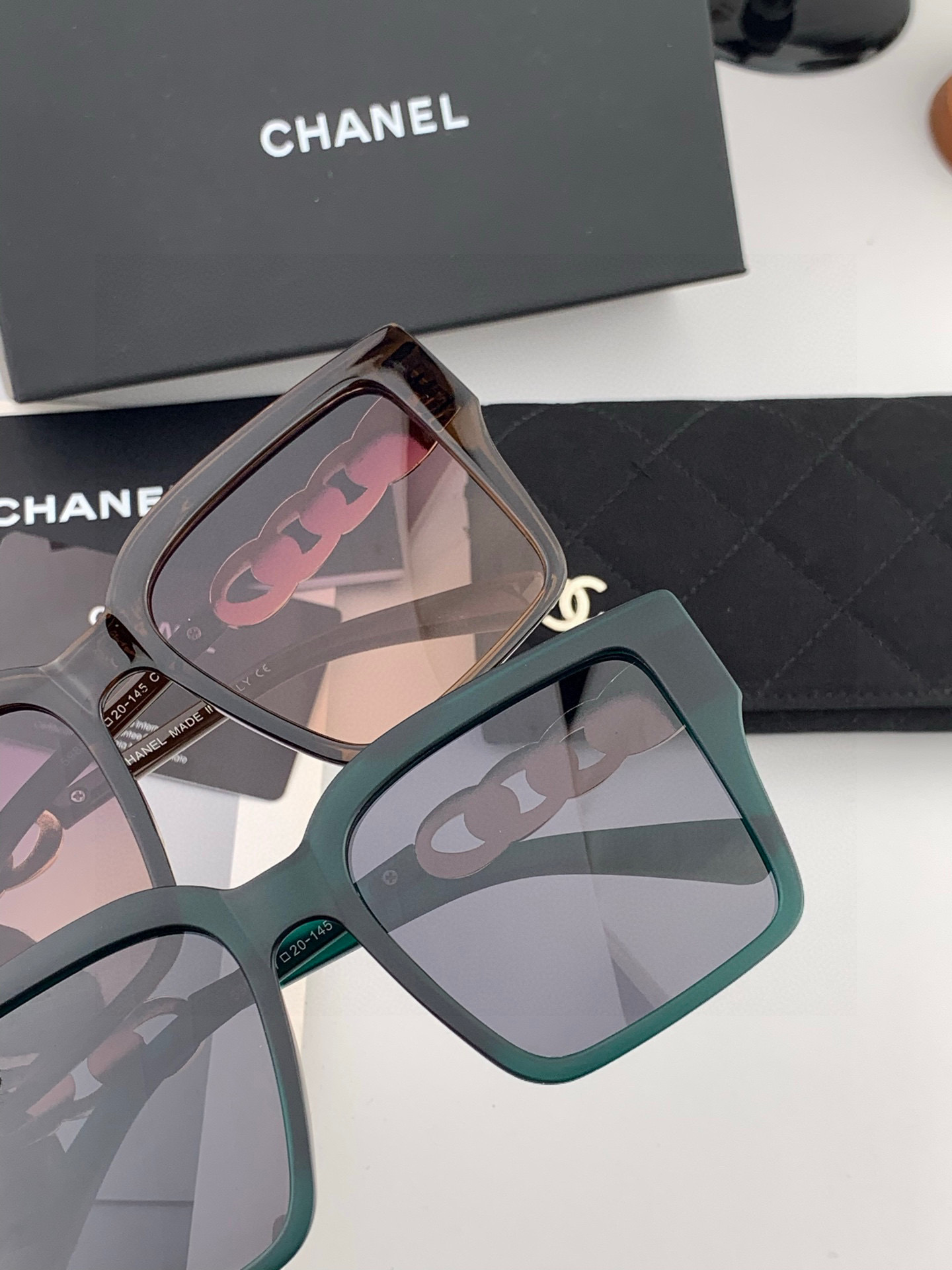 🎊。Chane✨新款女装太阳眼镜 镜腿高档 香奈儿专属LOGO使眼镜更具有国际大牌范 ☺️😘工艺精湛 高