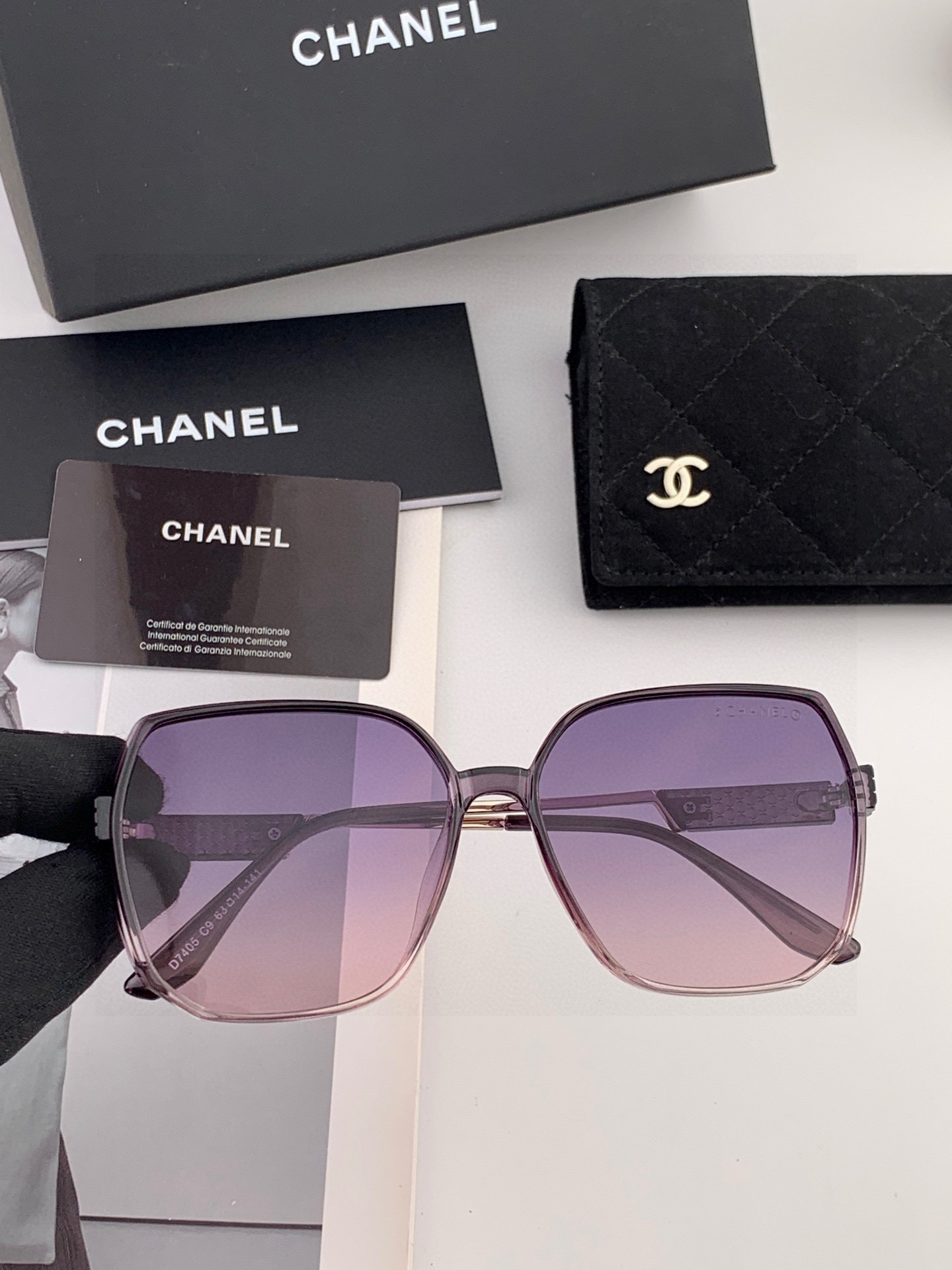 【CHANEL】香奈儿 2025新款潮流爆款 时尚方框太阳镜 佩戴舒适 网红潮款墨镜 女士高清加厚偏光太