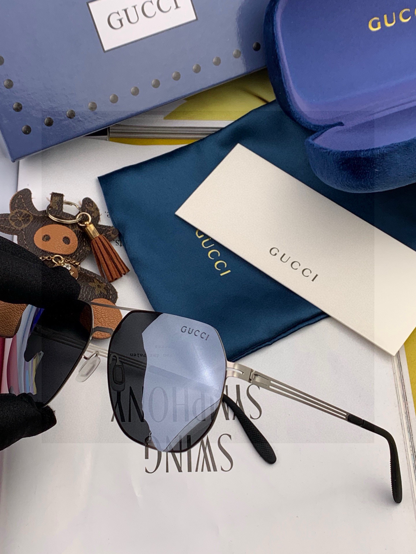 ♦️ GUCCI 2025新款男女情侣款太阳镜多边形墨镜iP电镀永不褪色 超轻超有弹性整幅眼镜无螺丝重要