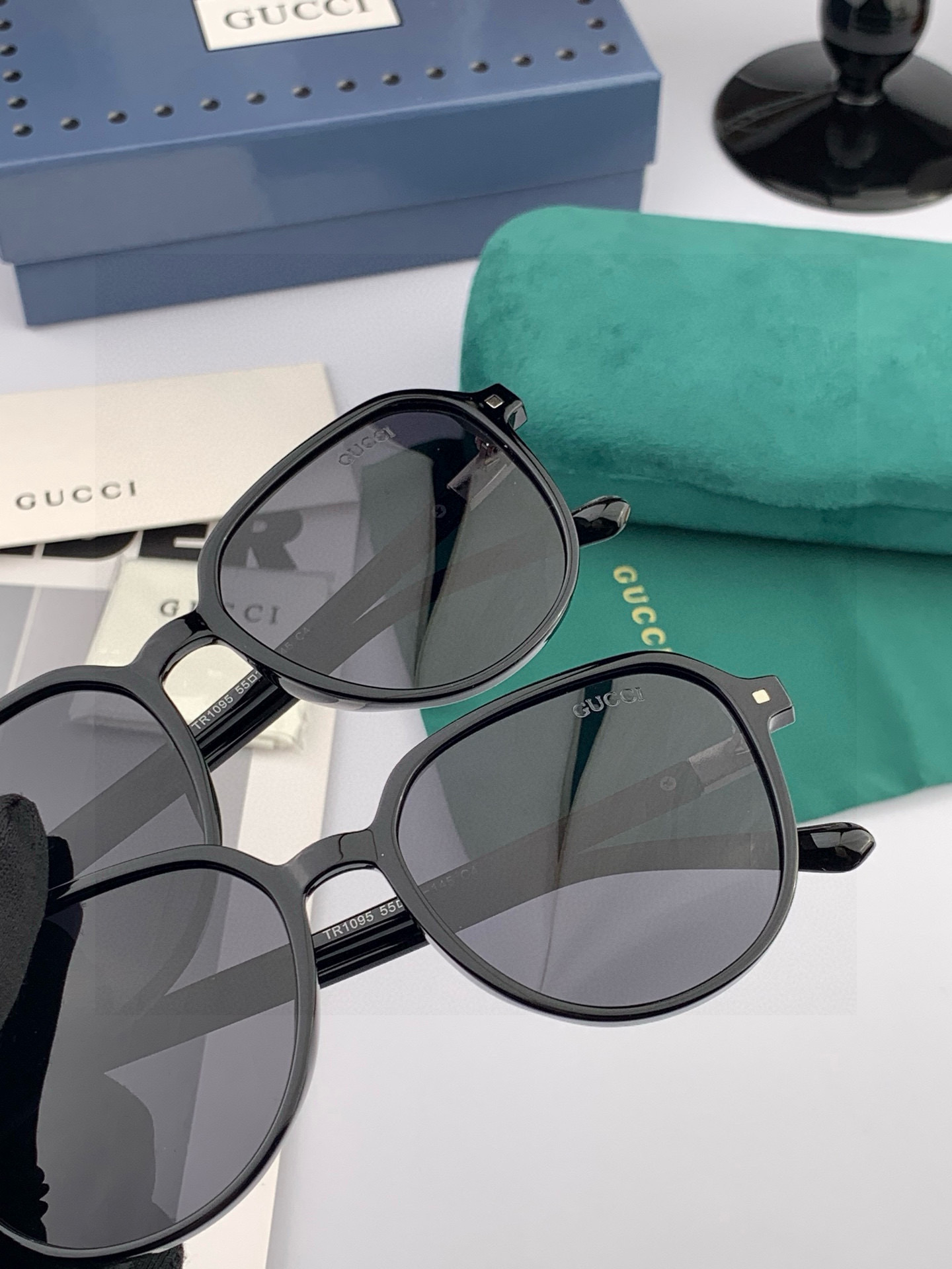 超好看 潮酷【GUCCI】古驰 新款款太阳镜以独特魅力和前卫风格诠释春夏最新眼镜，以方框设计，中梁连体质