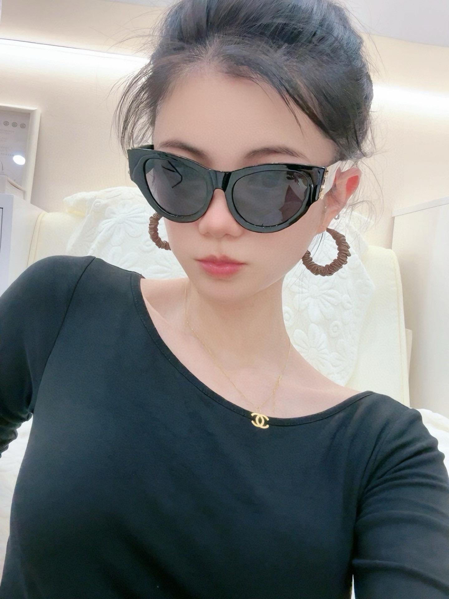 新品SAINTOWEN圣罗兰 官网最新款 独具奢华外观和精致线条 风格华贵典雅 轻盈舒适 众多明星网红追