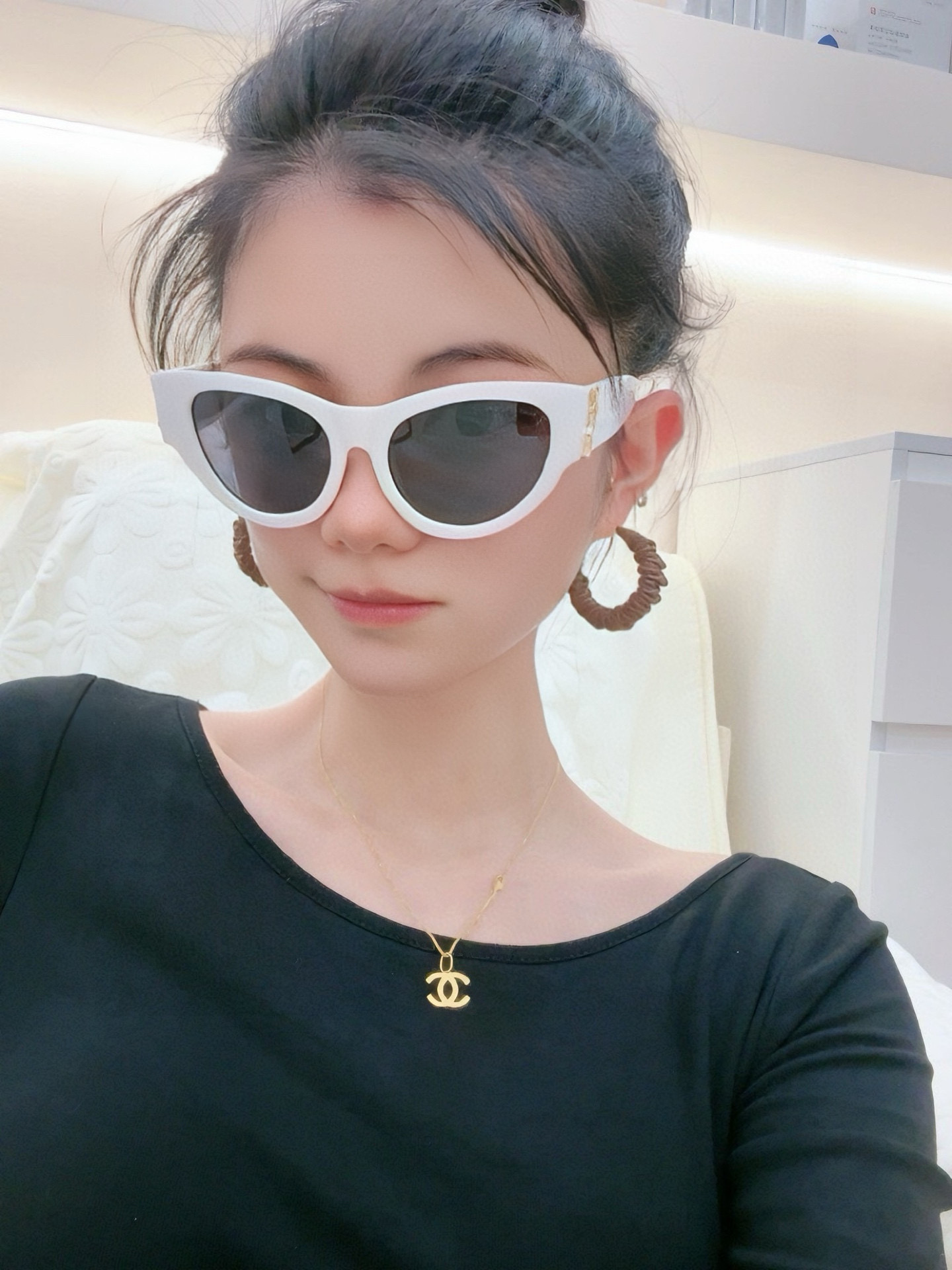 新品SAINTOWEN圣罗兰 官网最新款 独具奢华外观和精致线条 风格华贵典雅 轻盈舒适 众多明星网红追