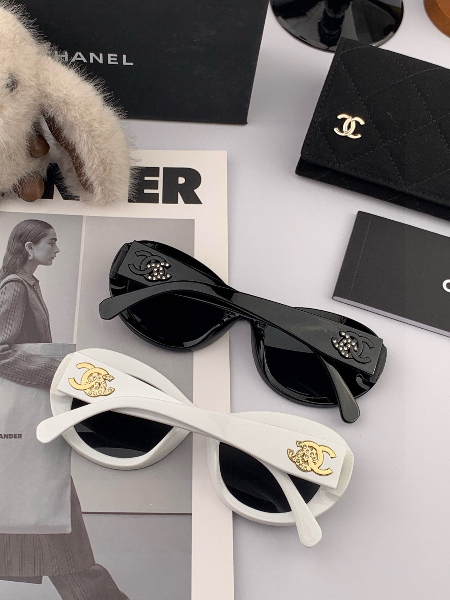 新品CHANEL 香奈儿太阳镜以独特魅力和前卫风格诠释春夏最新眼镜，质感超好佩带舒适 型号：CH0602